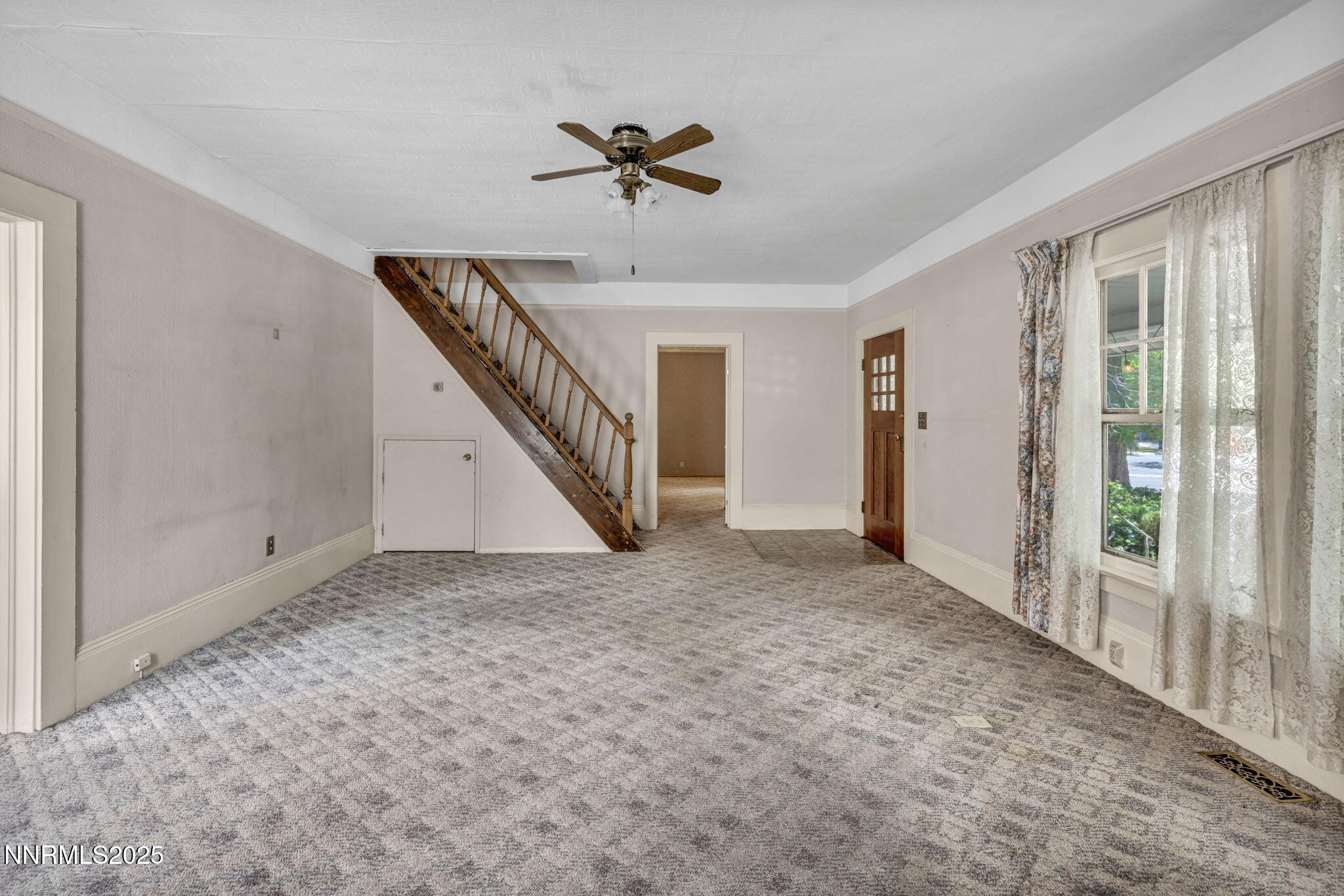 1012 N Nevada Street Property Photo 17