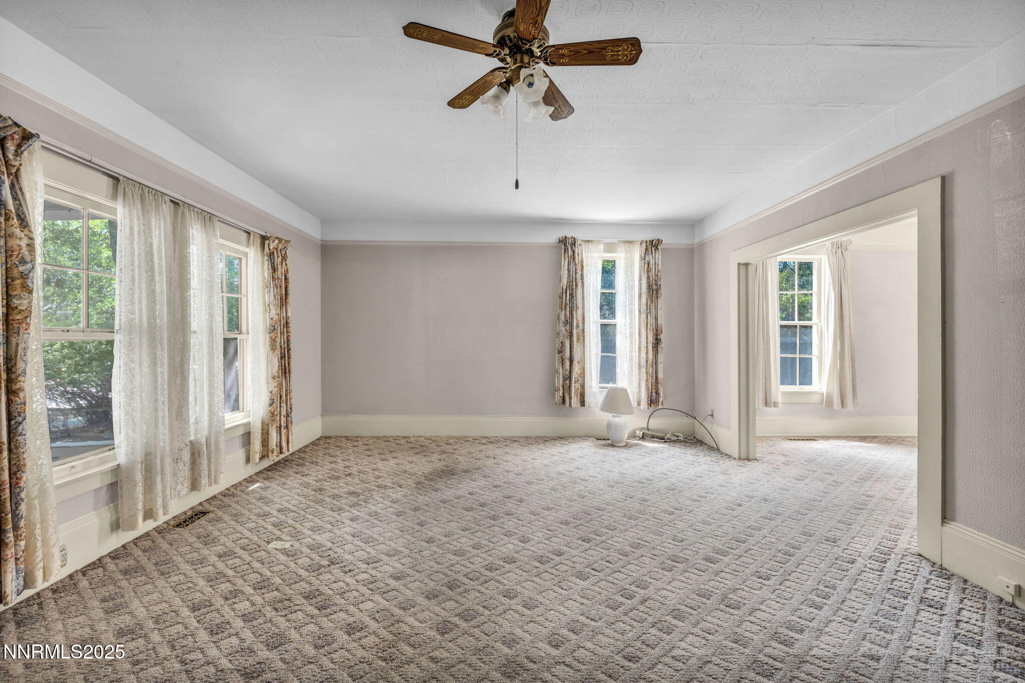 1012 N Nevada Street Property Photo 18