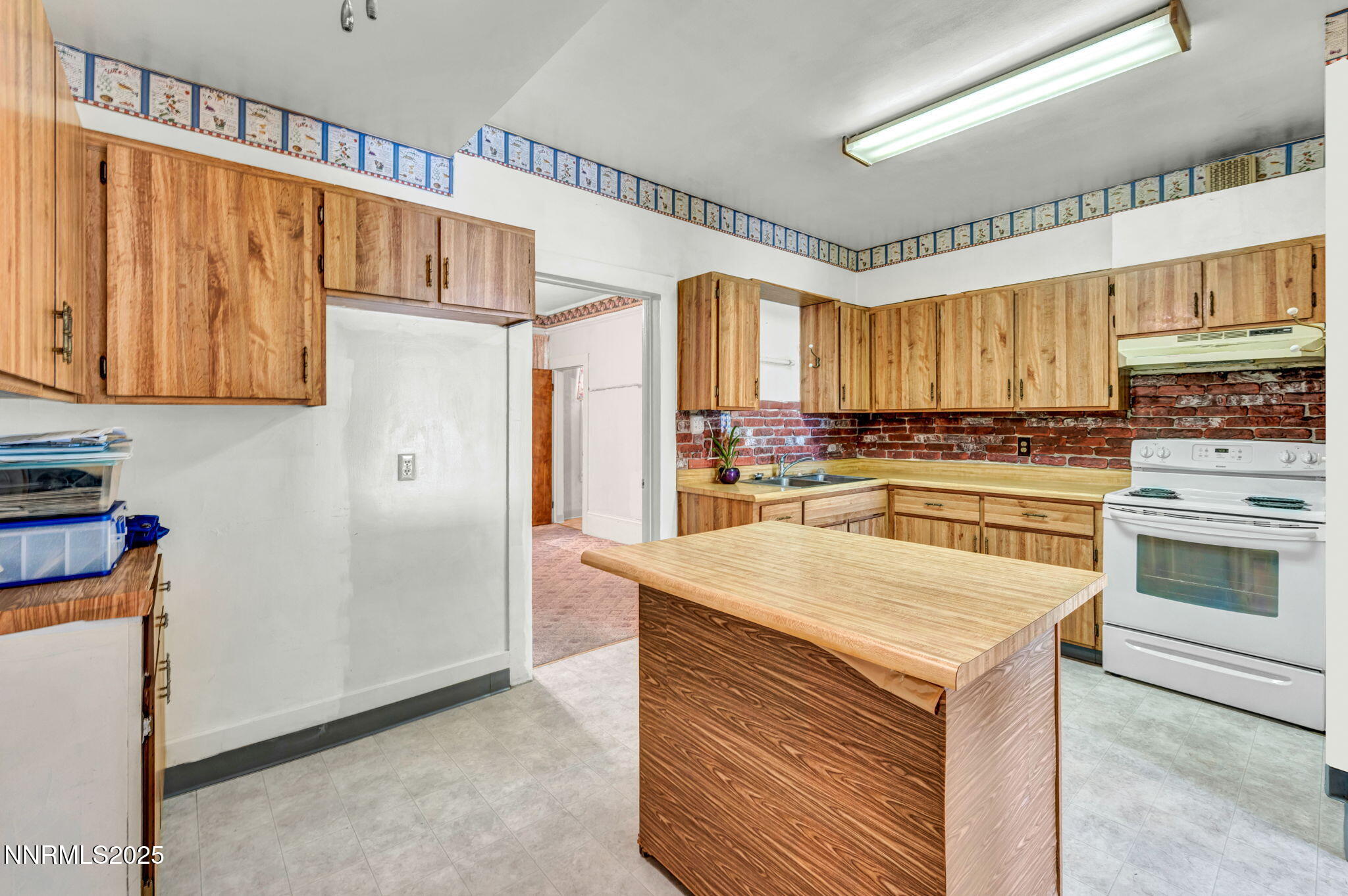 1012 N Nevada Street Property Photo 25