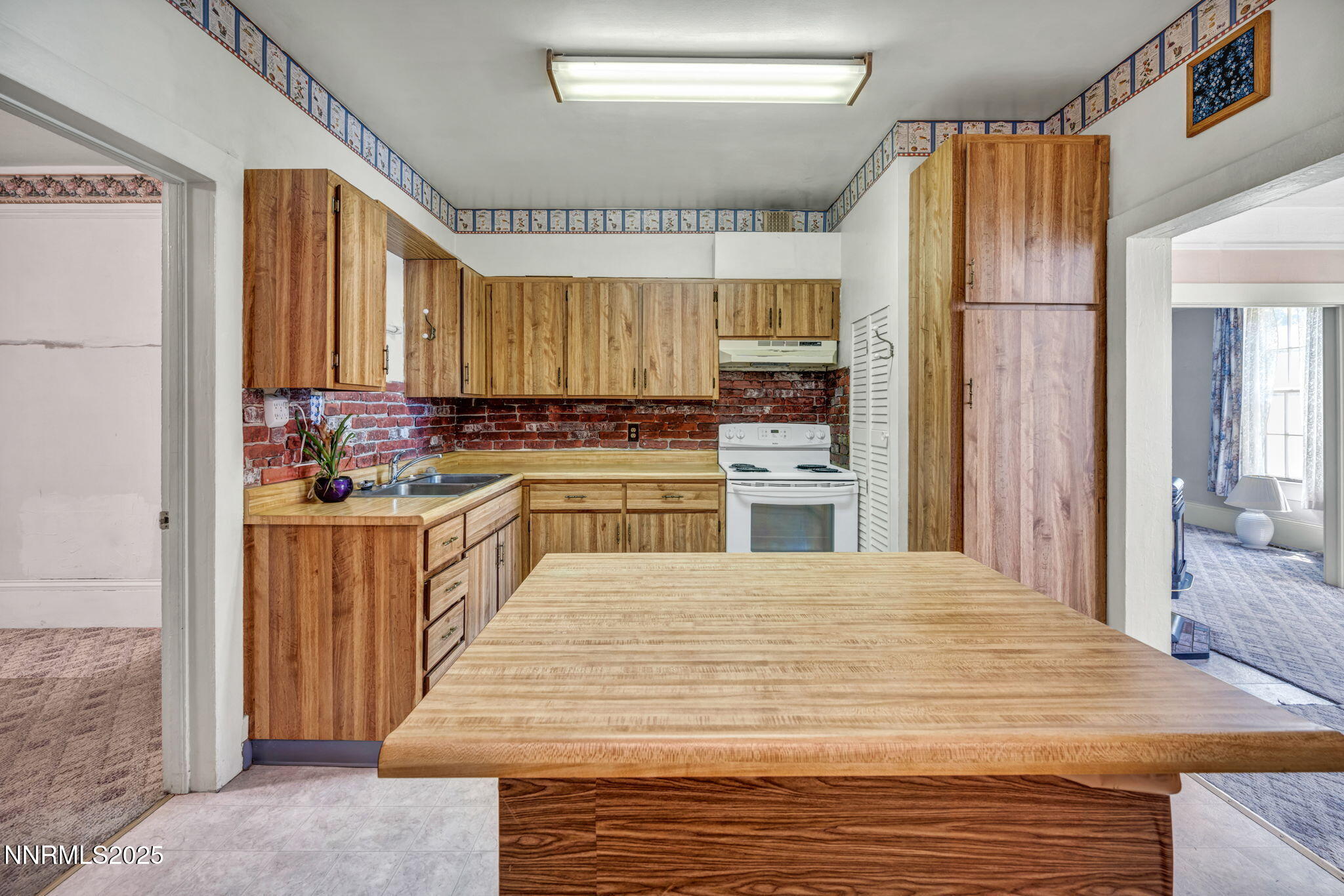 1012 N Nevada Street Property Photo 29