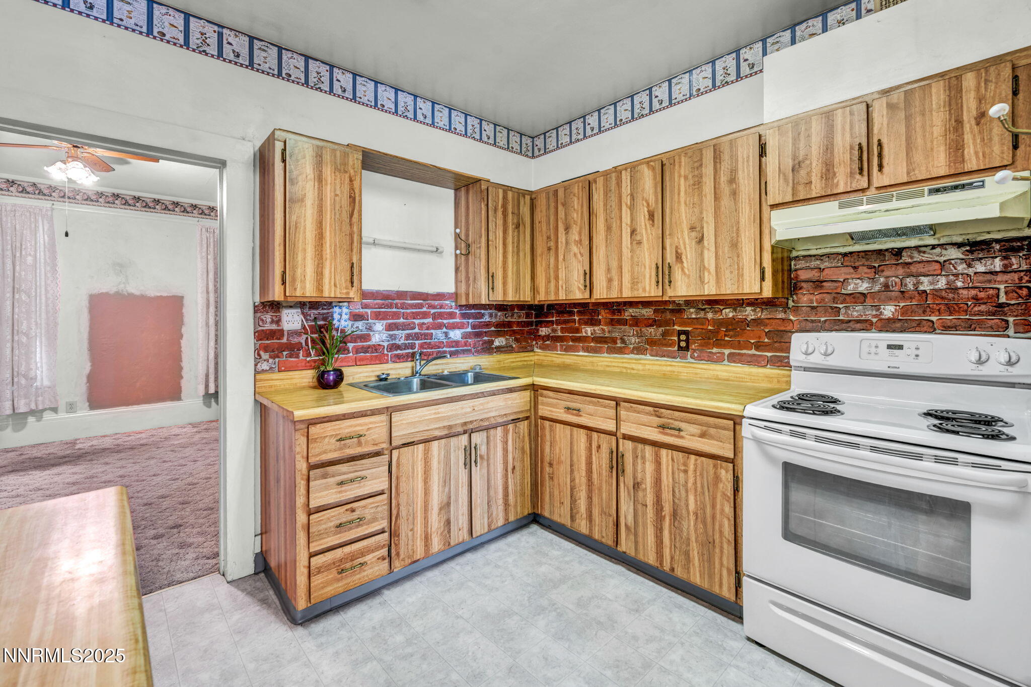 1012 N Nevada Street Property Photo 30