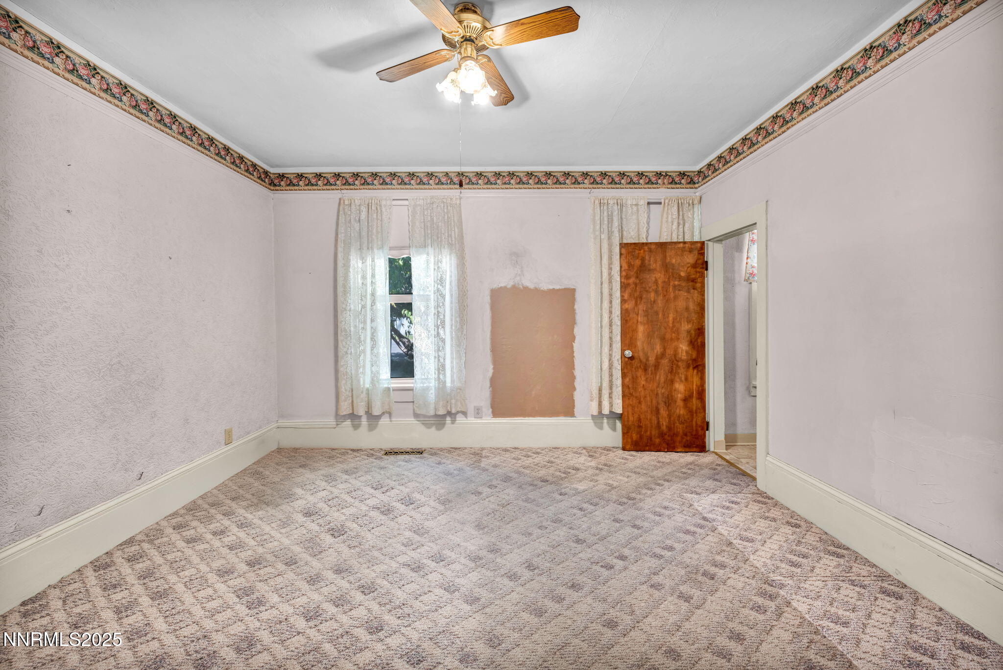 1012 N Nevada Street Property Photo 35