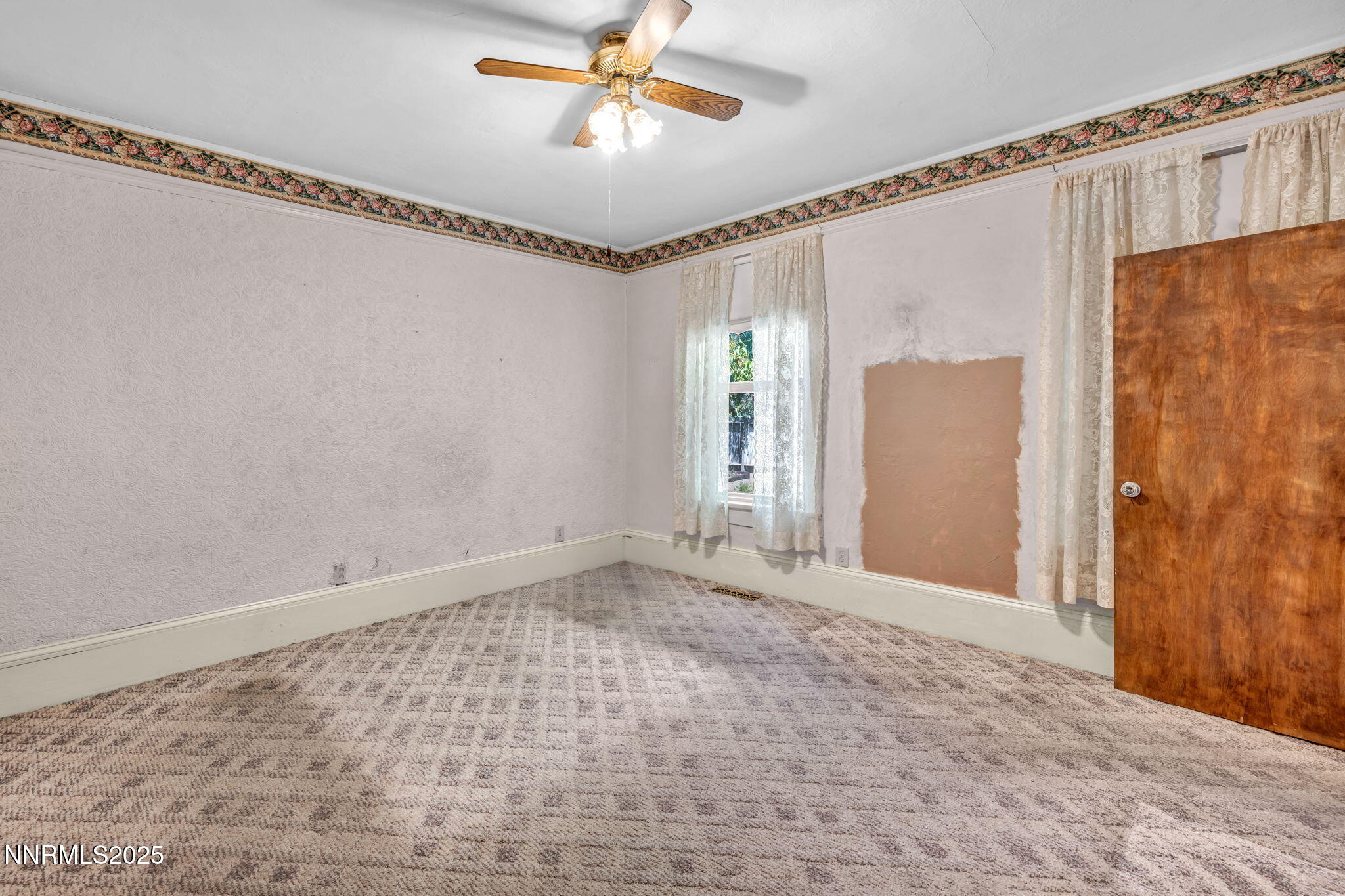1012 N Nevada Street Property Photo 36