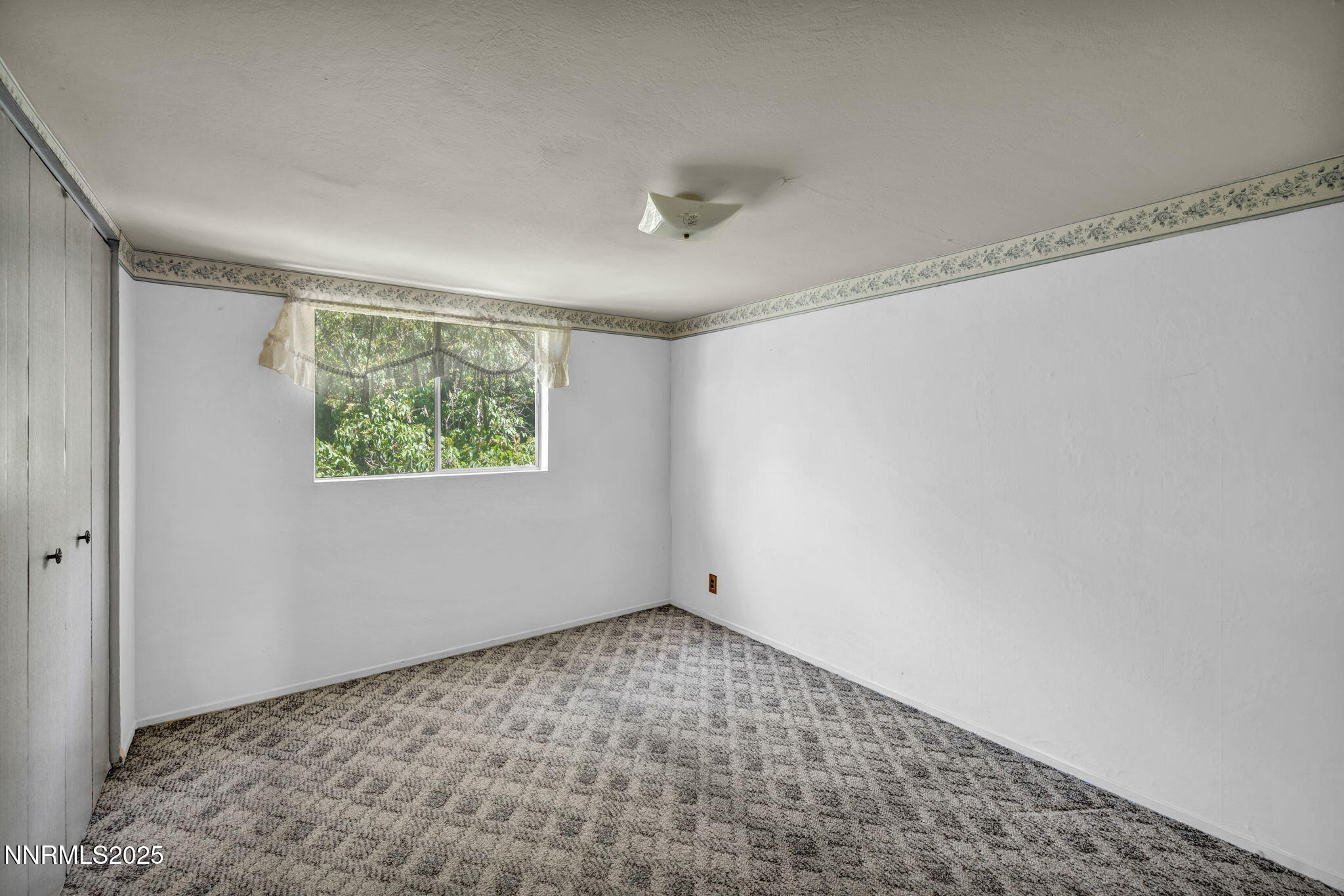 1012 N Nevada Street Property Photo 46