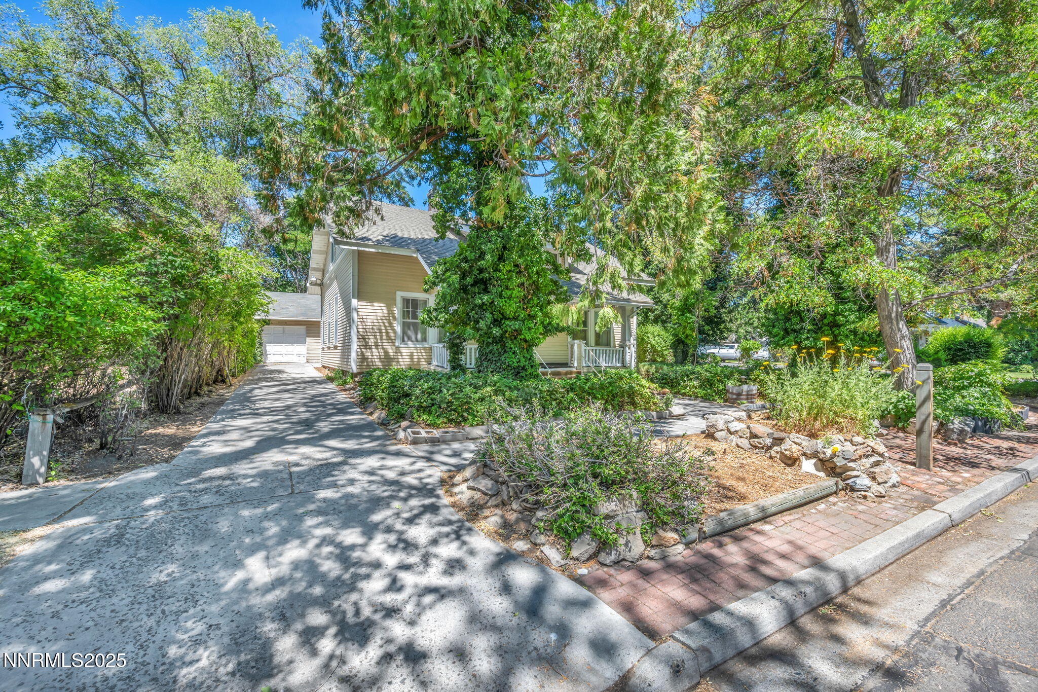 1012 N Nevada Street Property Photo 54