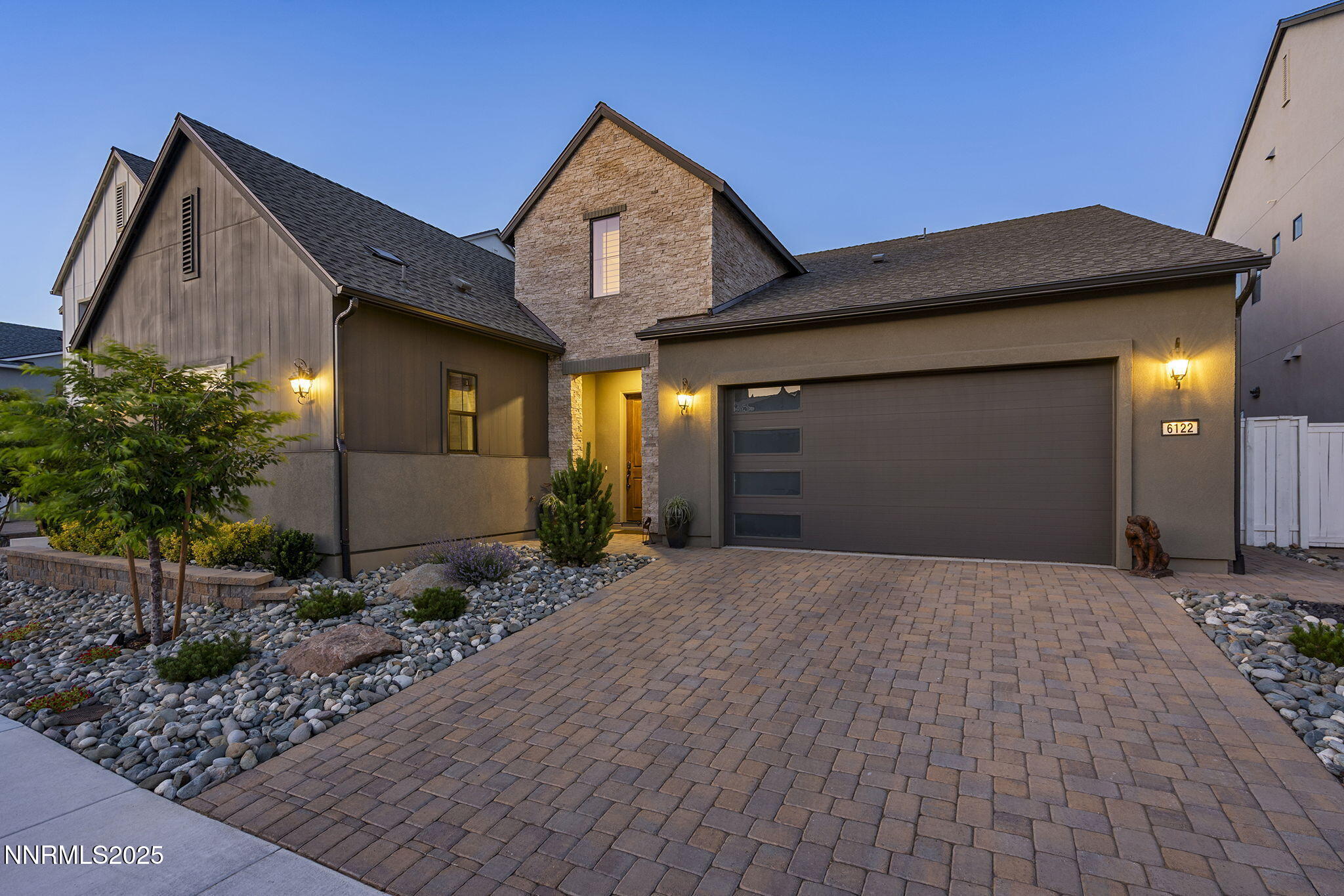 6122 S Pleasant Oak Trail Property Photo 1