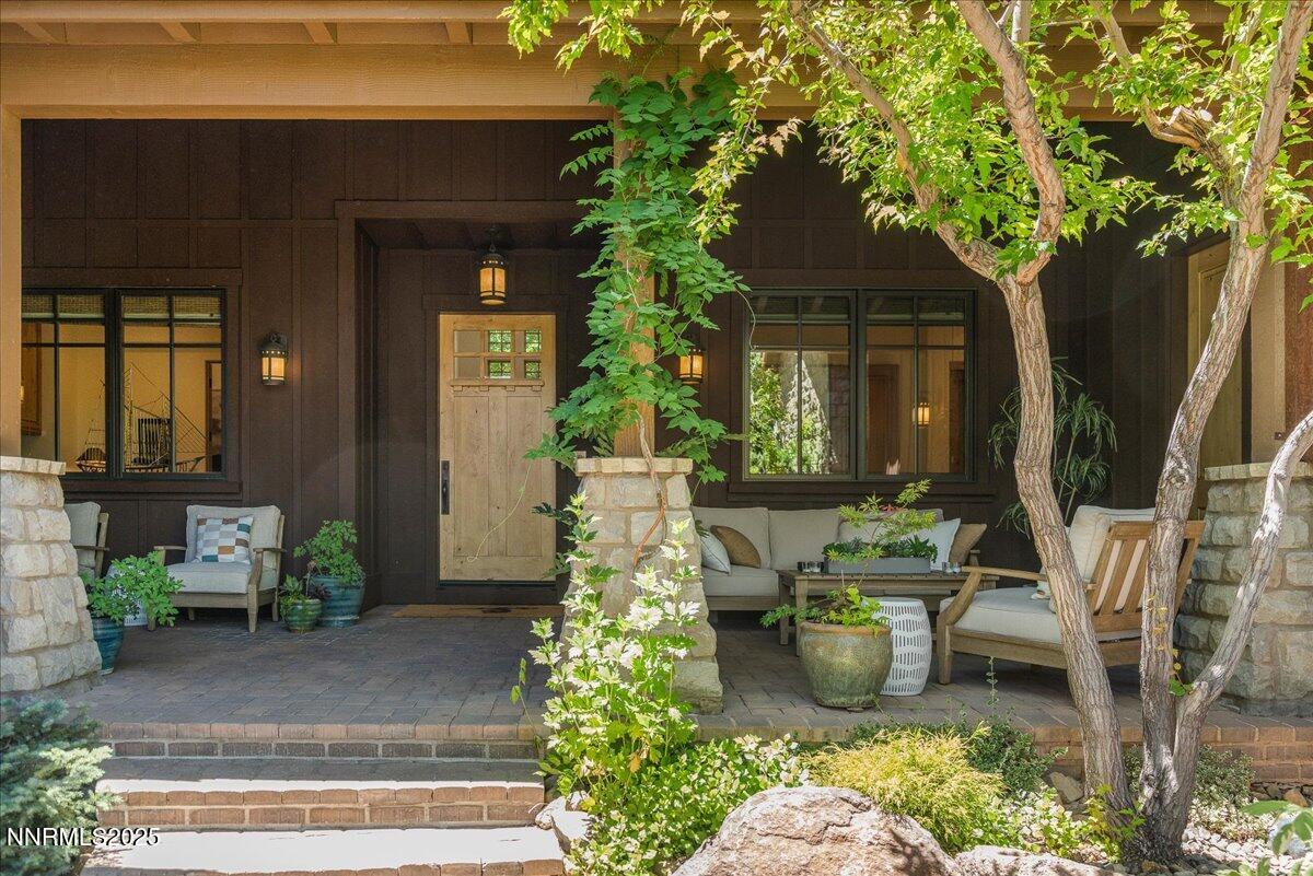 5695 Alpinista Circle Property Photo 1
