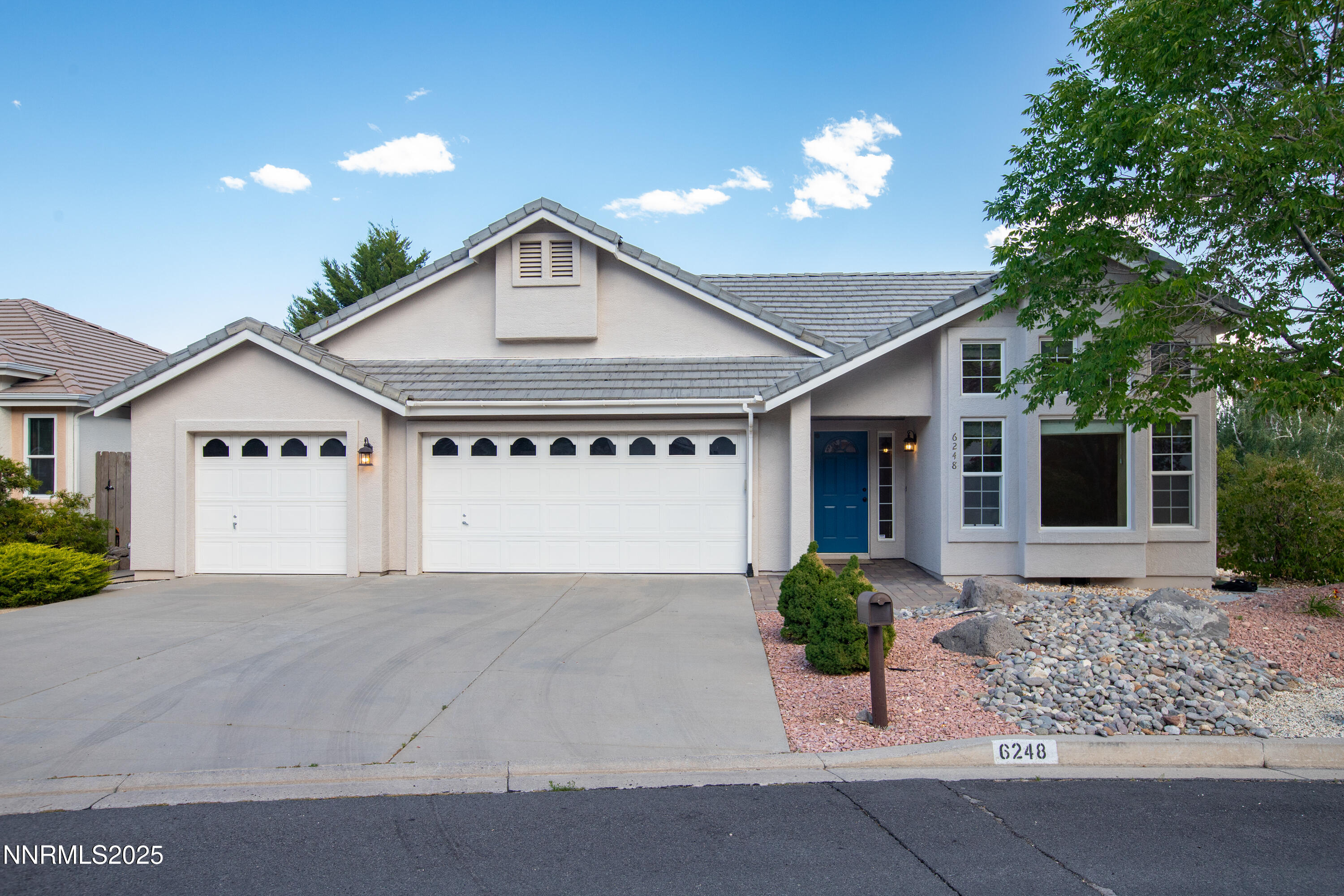6248 Golden Meadow Road Property Photo 1