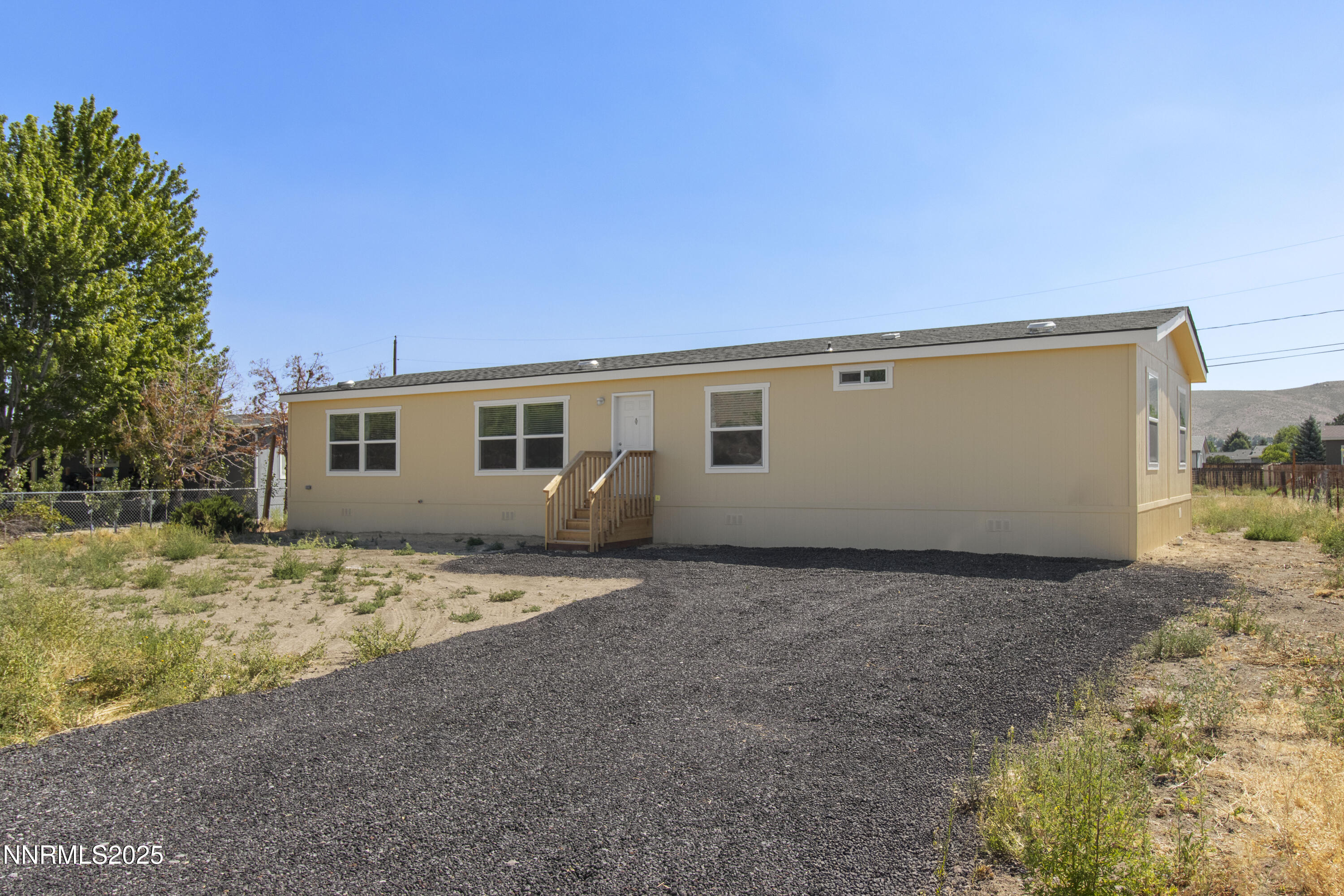 4040 Goldfinch Drive Property Photo 1