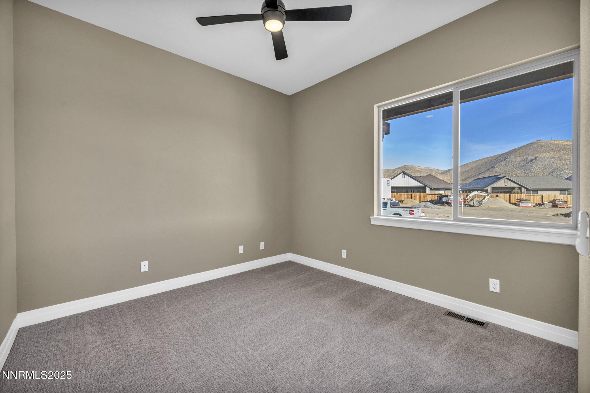 3359 Cambria Loop Property Photo 15