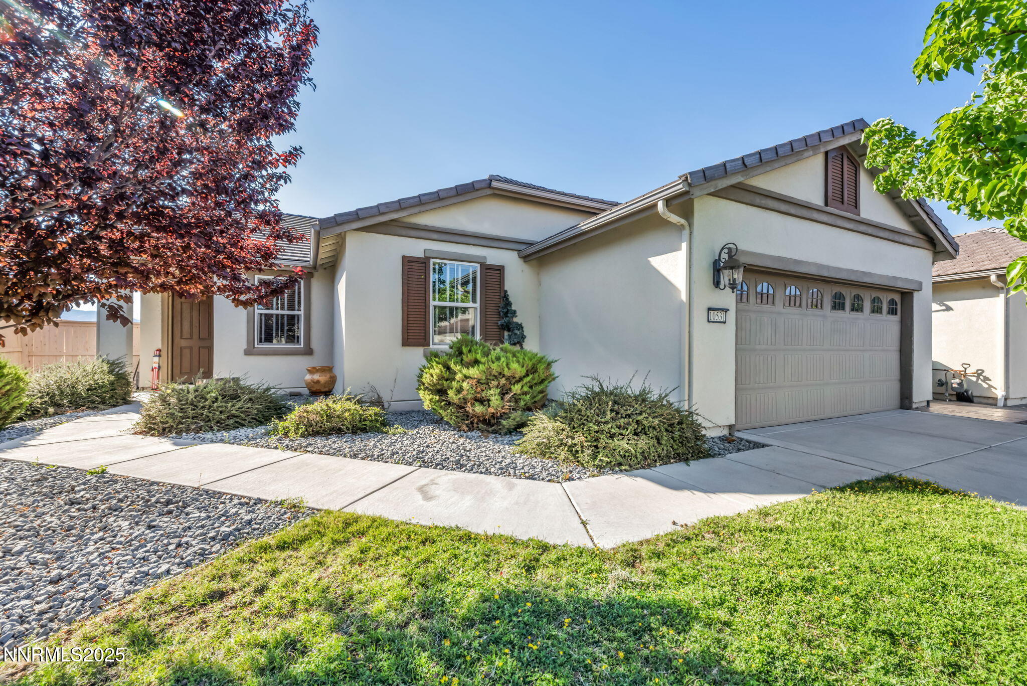 10531 Circle Oaks Court Property Photo 2