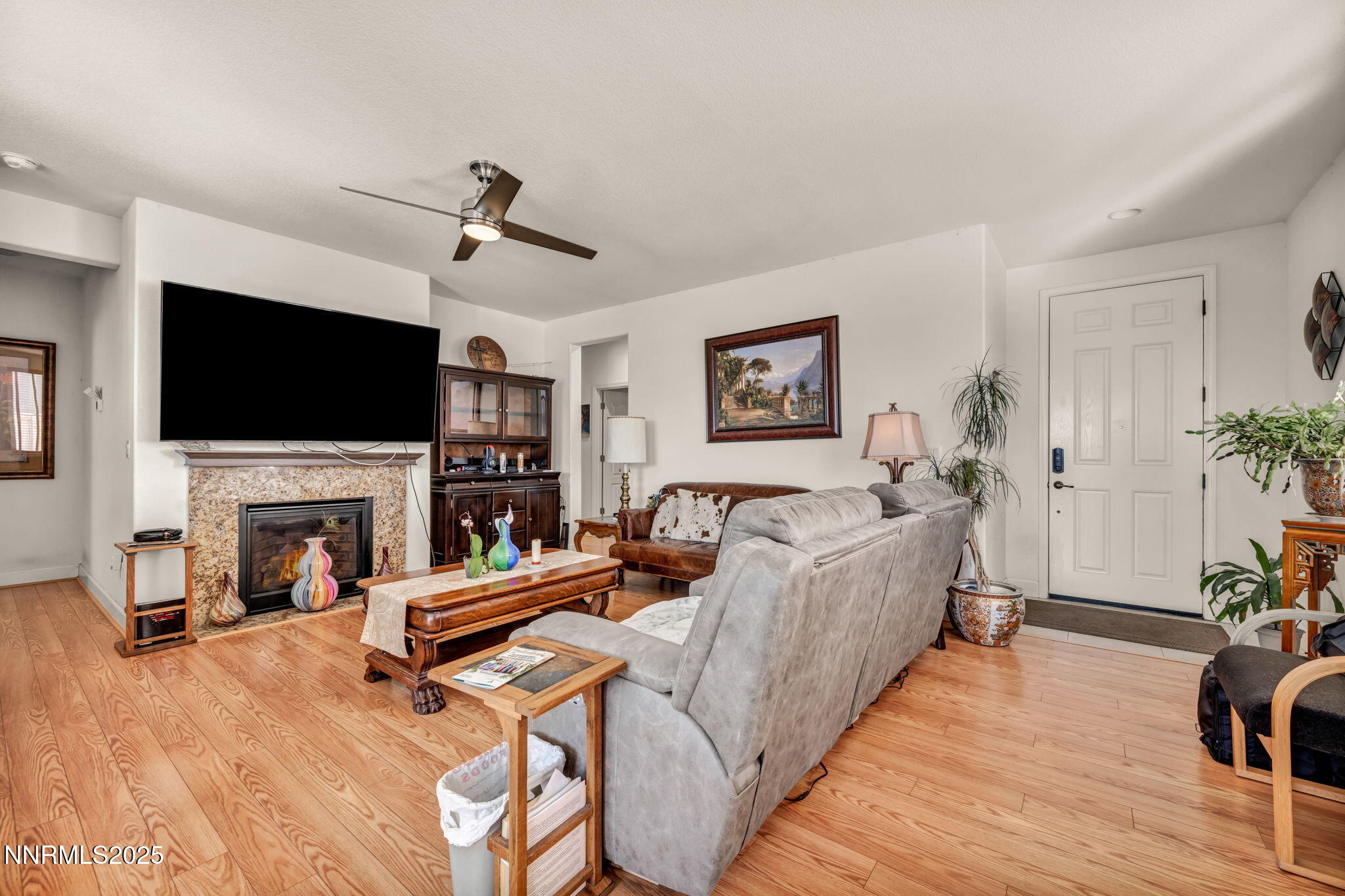 10531 Circle Oaks Court Property Photo 4