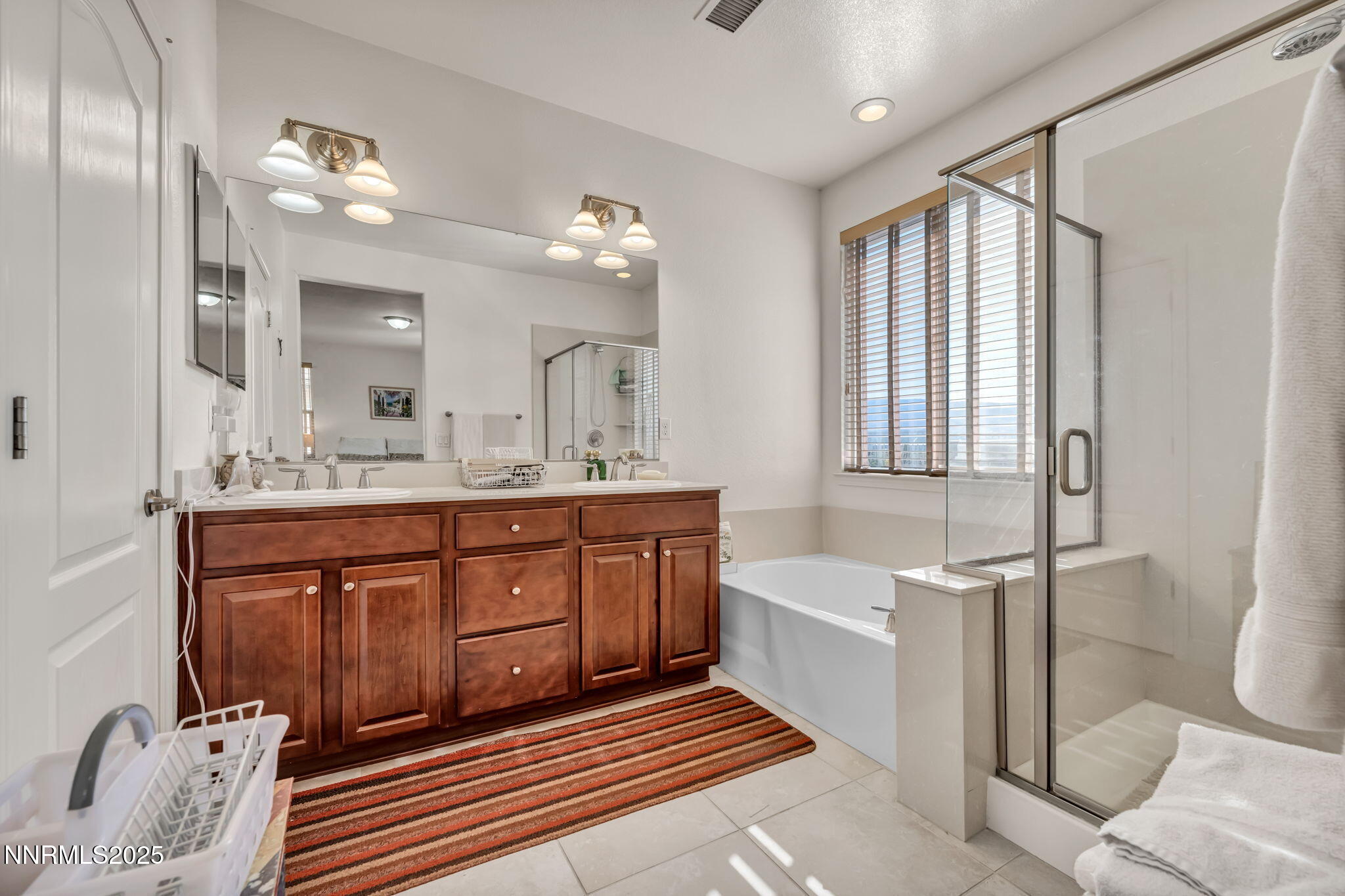 10531 Circle Oaks Court Property Photo 18