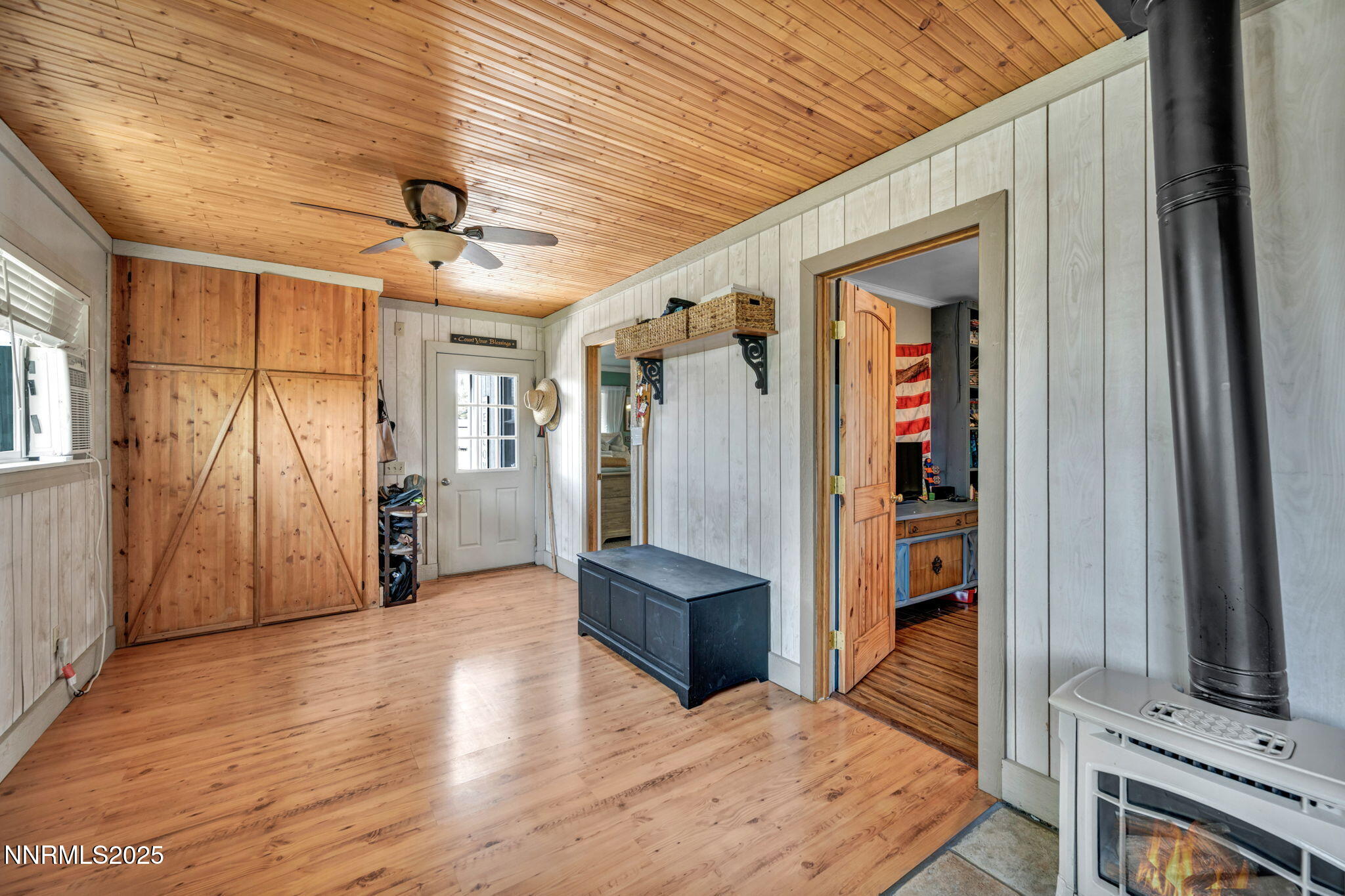 115281 Us-395 Property Photo 5