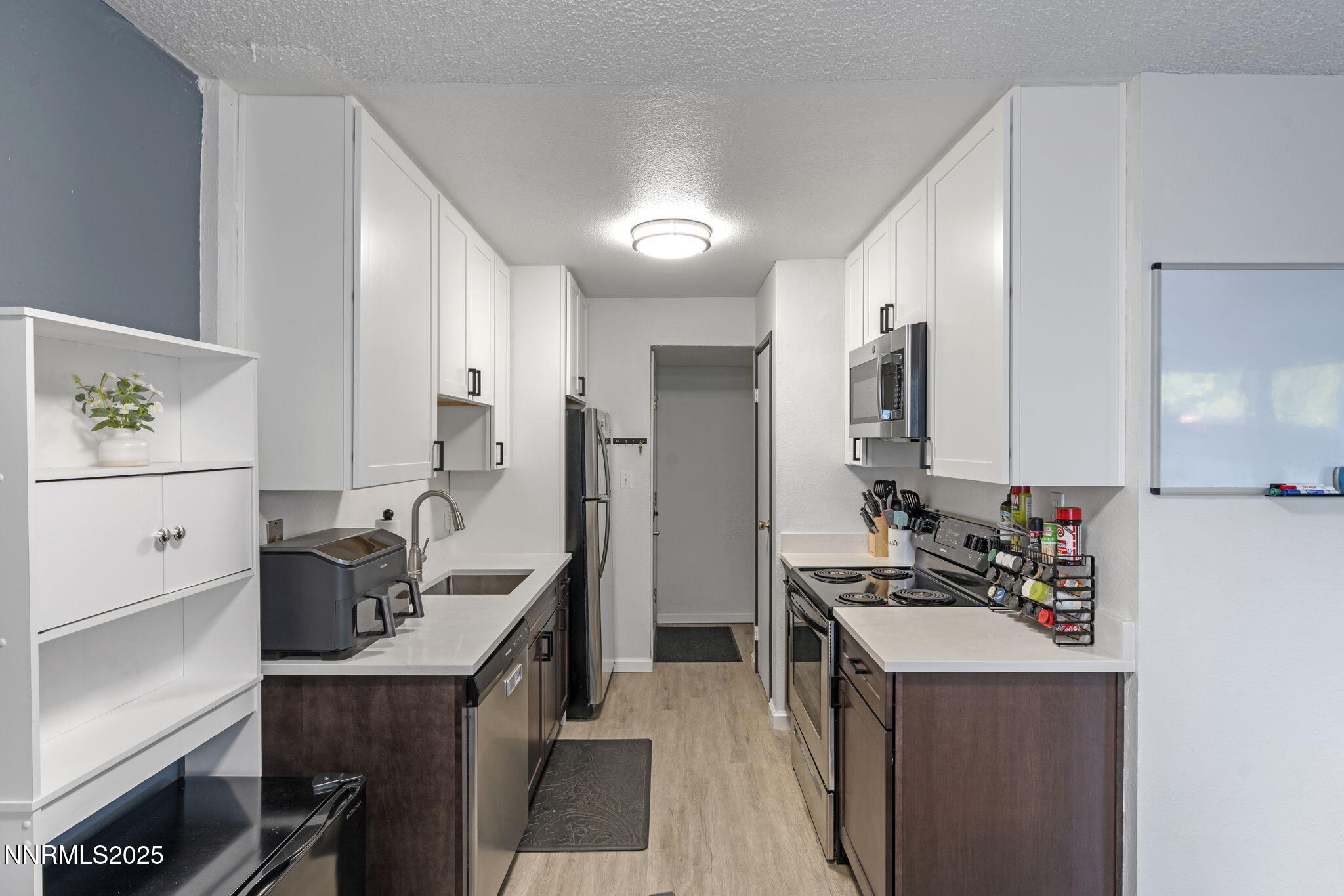 1555 Delucchi Lane Property Photo 10