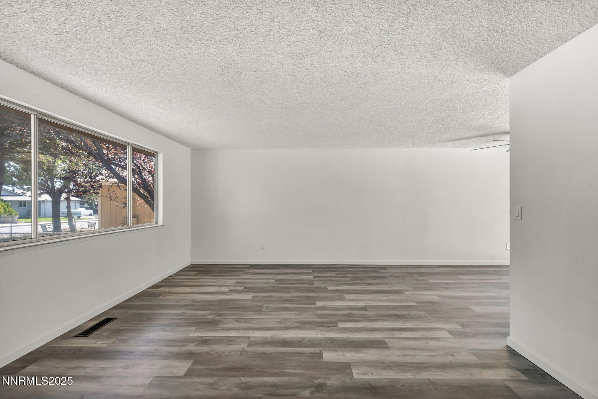 3182 Shriver Drive Property Photo 6
