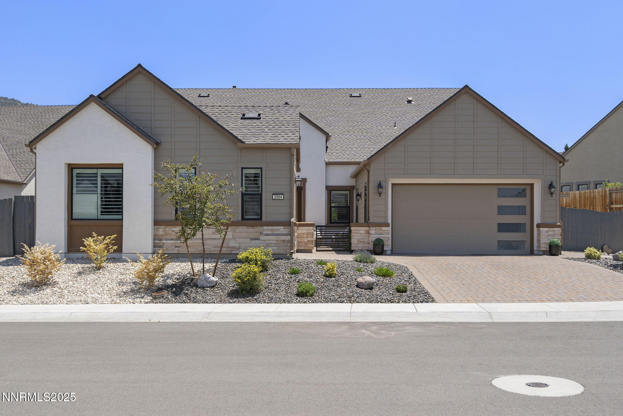 2904 Amethyst Hills Drive Property Photo 1