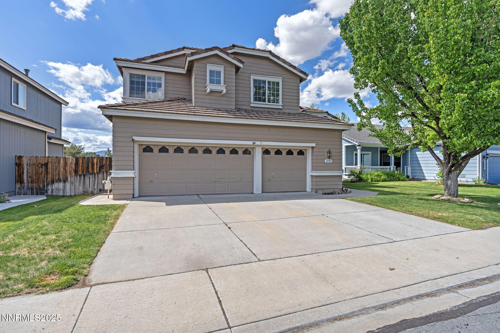 3095 Fairwood Drive Property Photo 1
