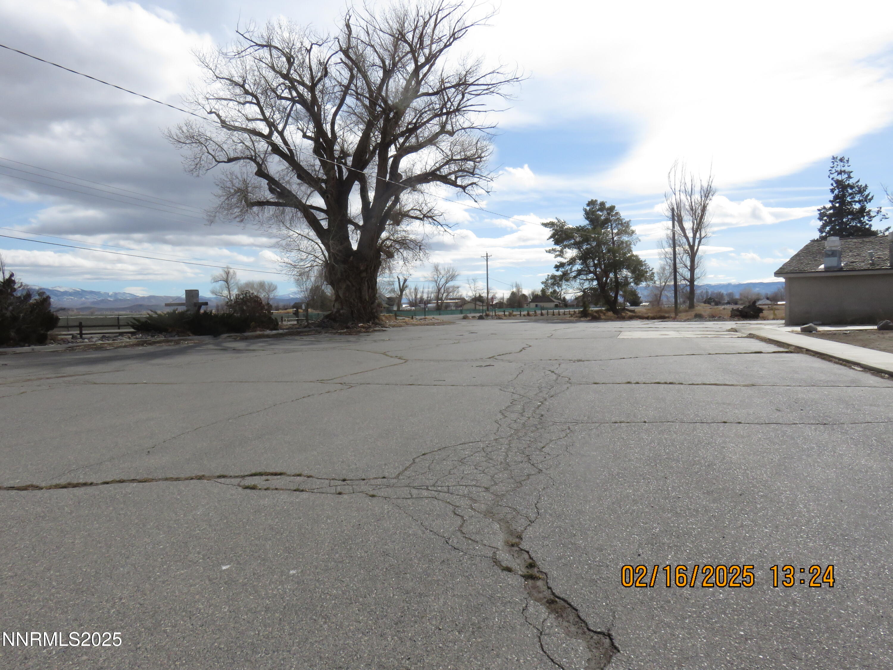 111 Nv-208 Property Photo 1
