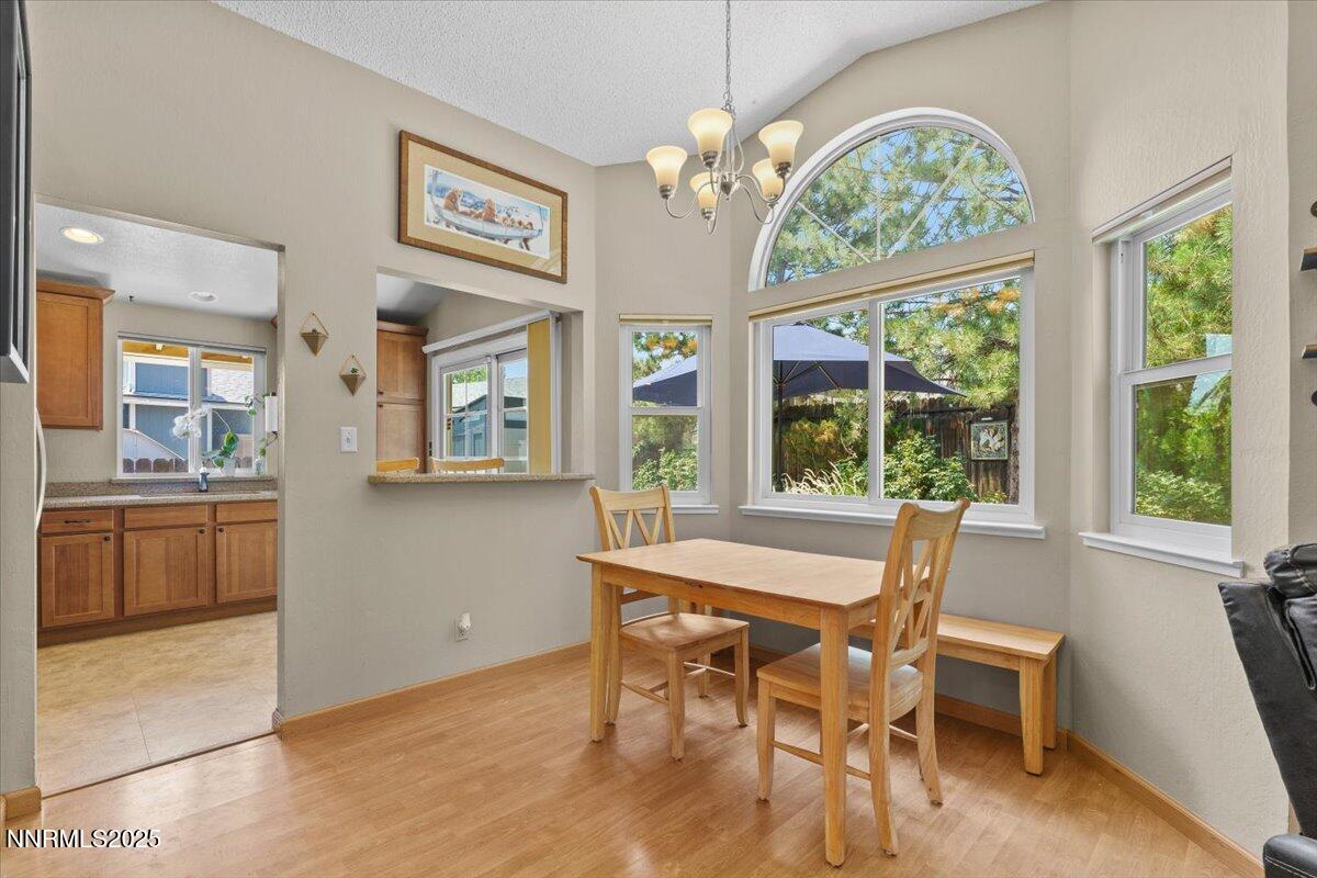 6320 Moon Ridge Terrace Property Photo 7