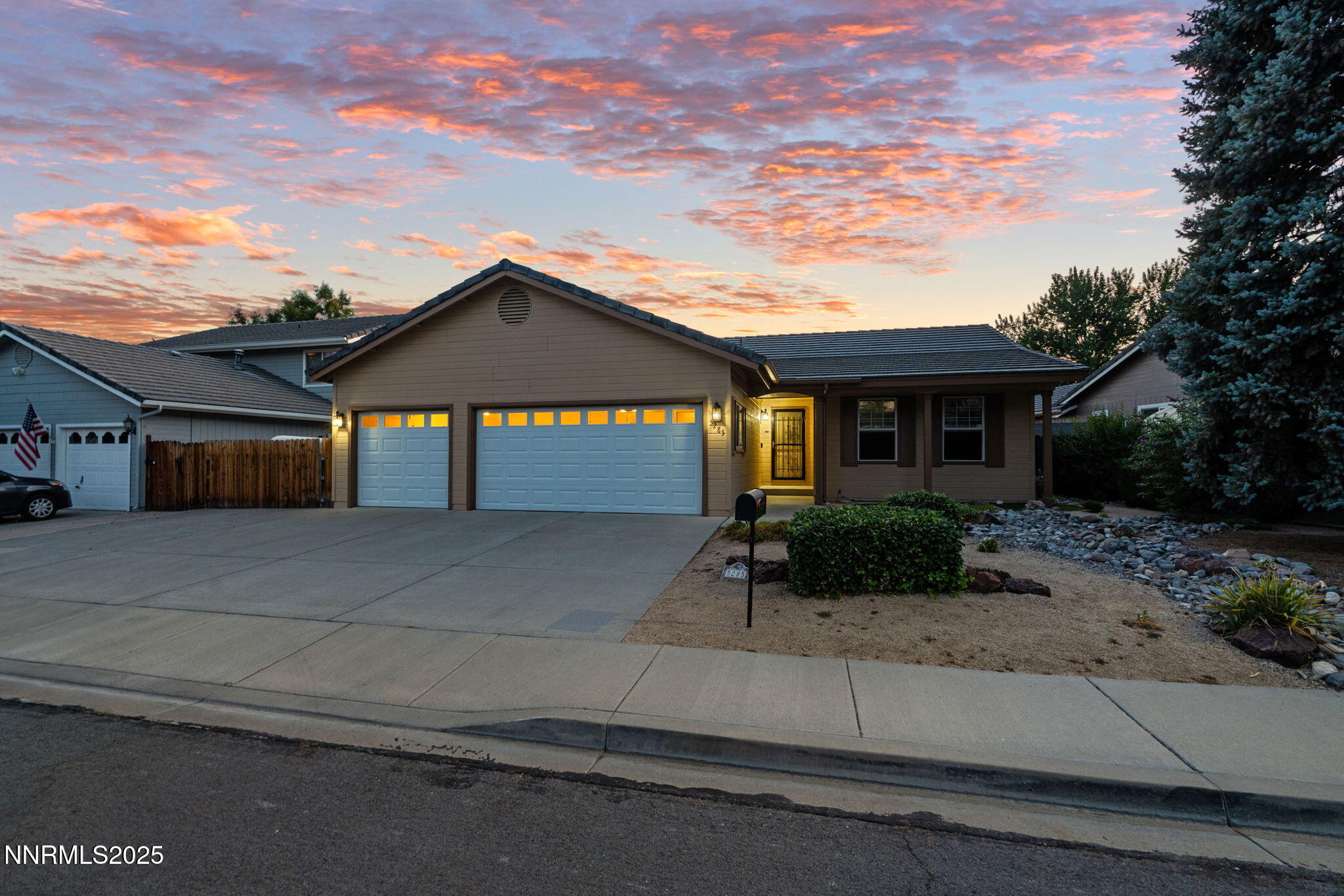 5285 Canyon View Drive Property Photo 1