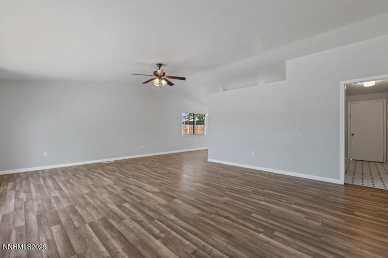 1381 Spooner Drive Property Photo 9