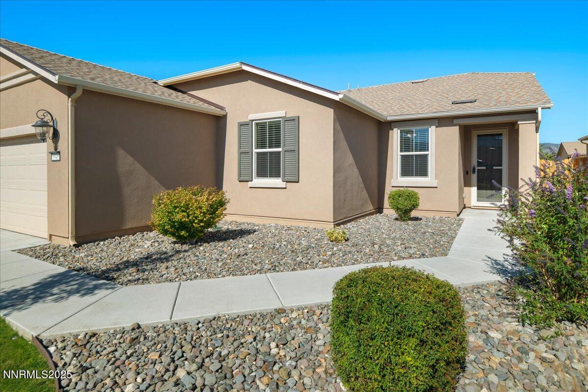 6945 Lookout Peak Drive Property Photo 3