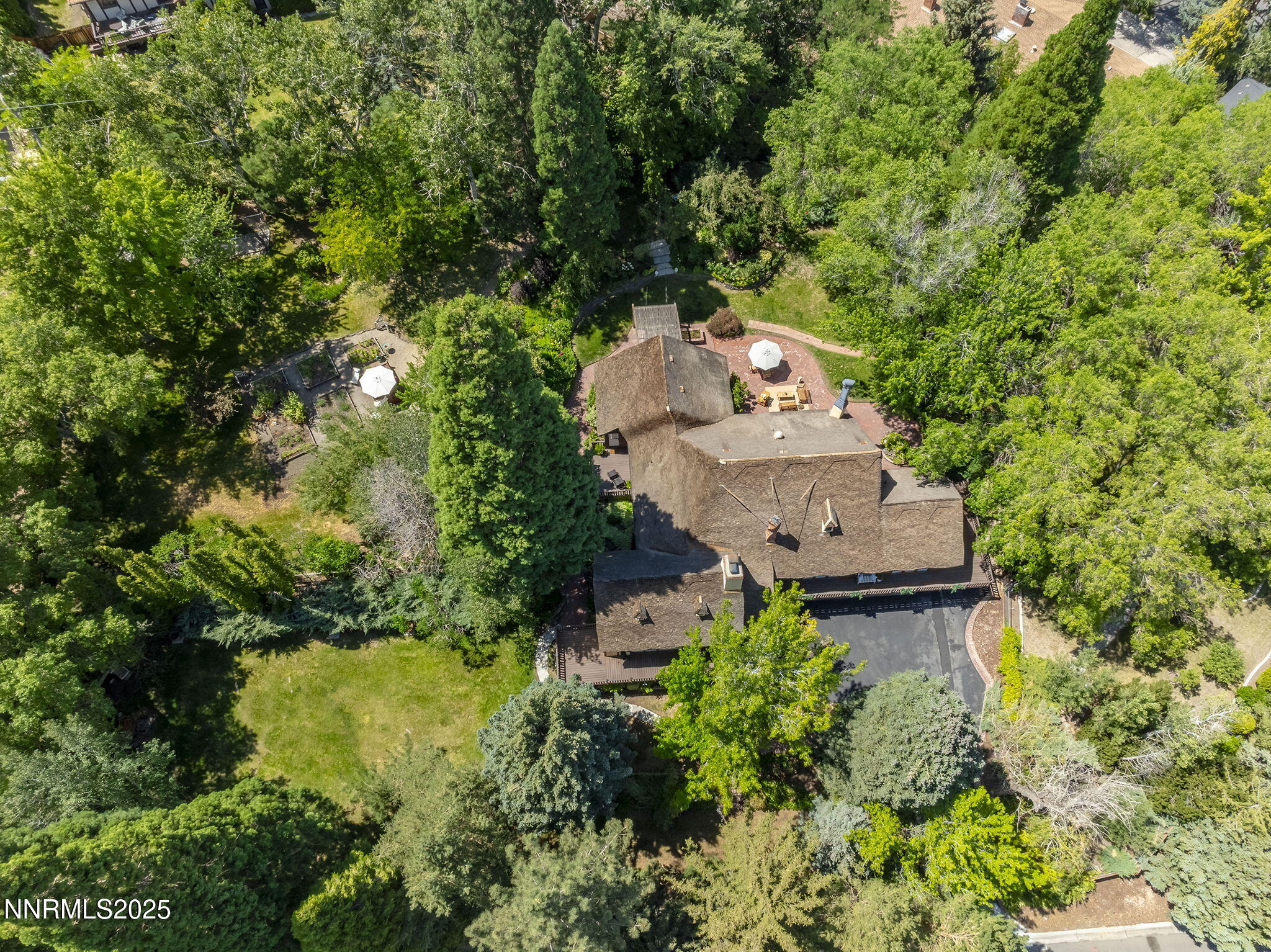 1985 Skyline Boulevard Property Photo 1