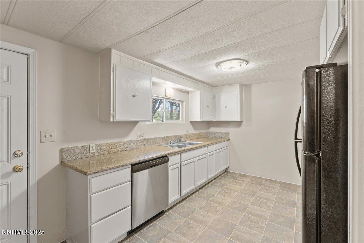 3805 Sandpiper Drive Property Photo 9