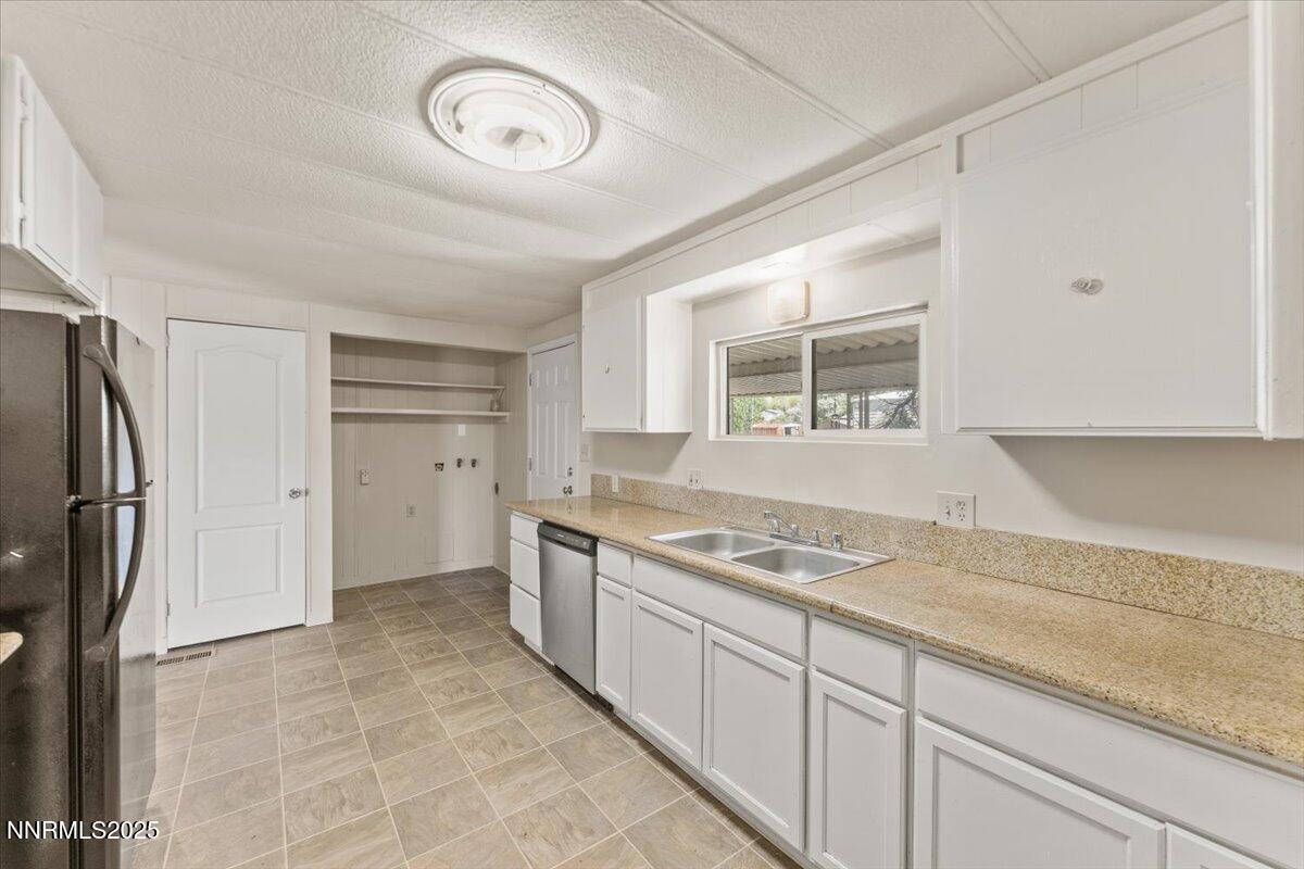 3805 Sandpiper Drive Property Photo 11