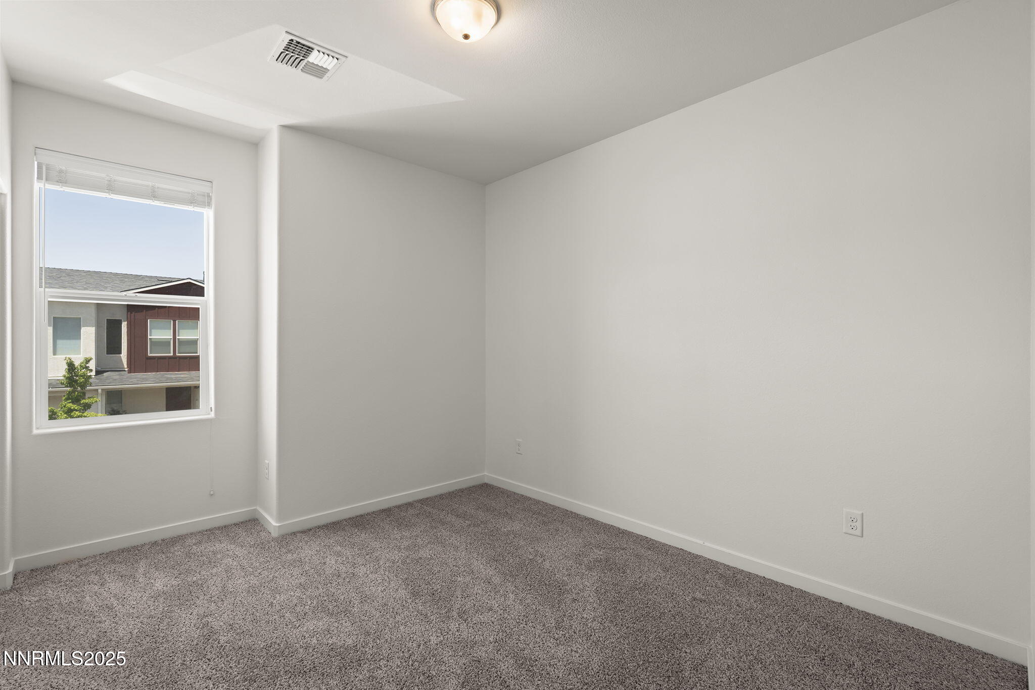 4693 Falcon Rock Lane Property Photo 17