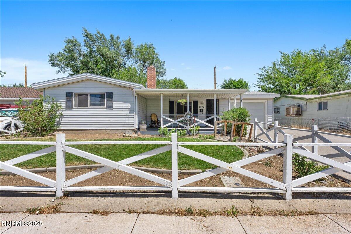 1124 Sbragia Way Property Photo 1