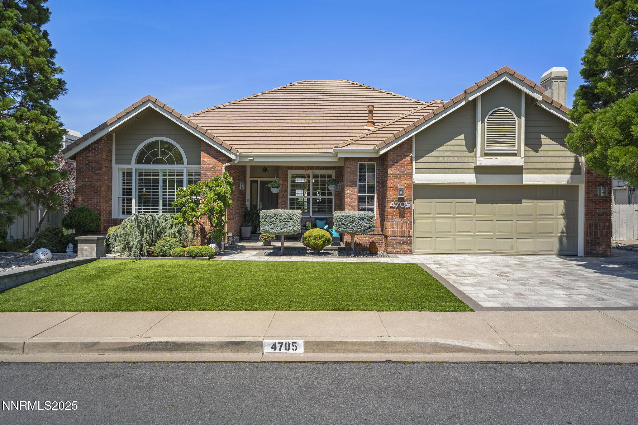 4705 Sommerville Way Property Photo 1