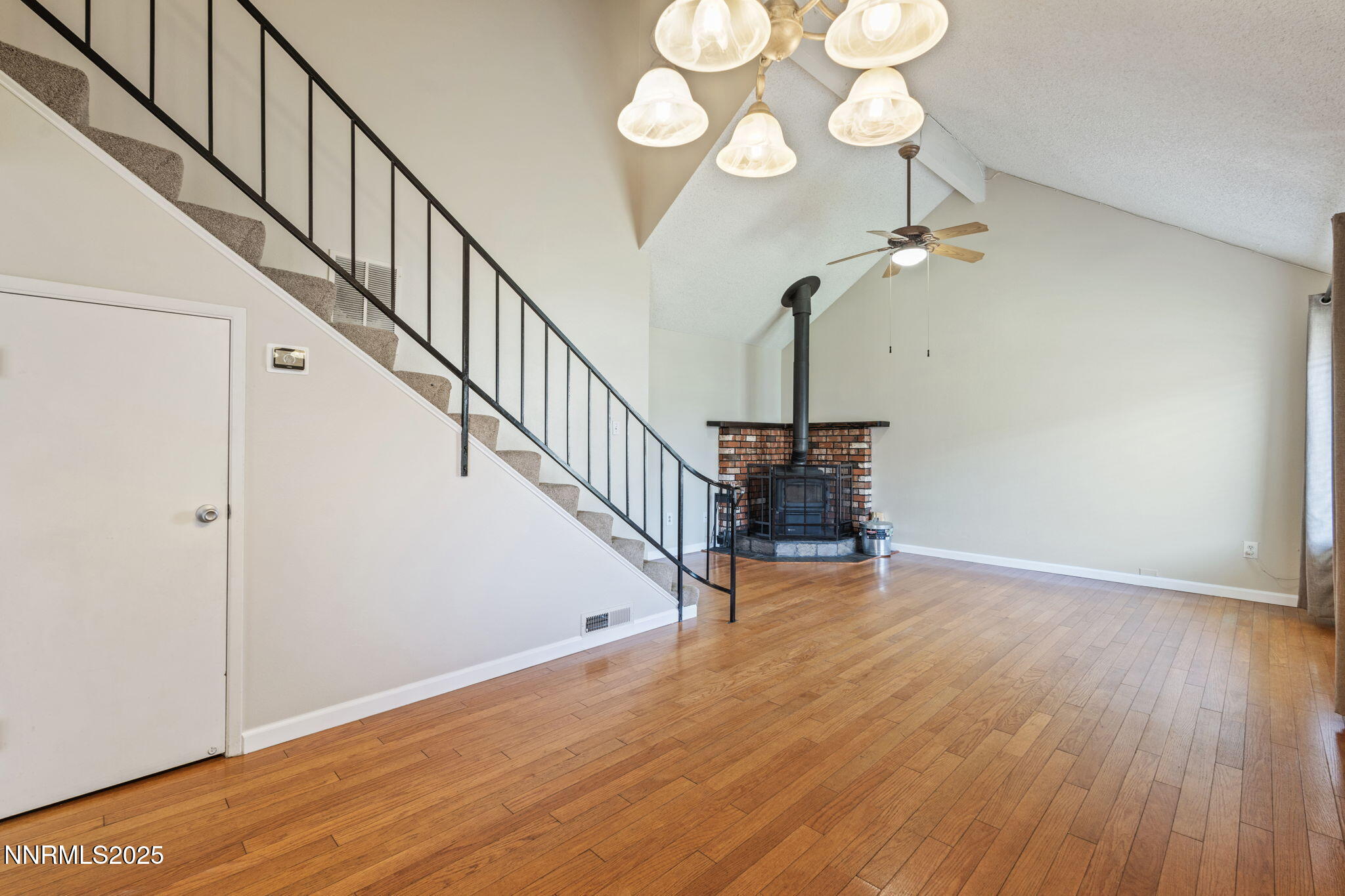 1725 York Way Property Photo 8