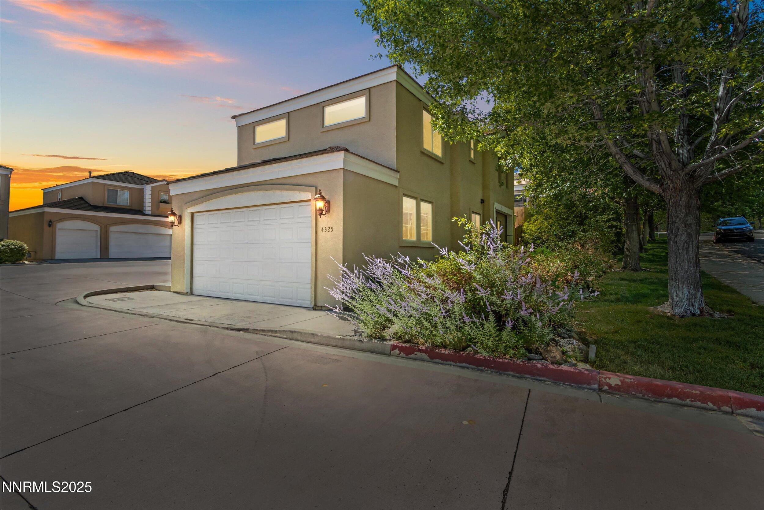 4325 Tuscany Circle Property Photo 1