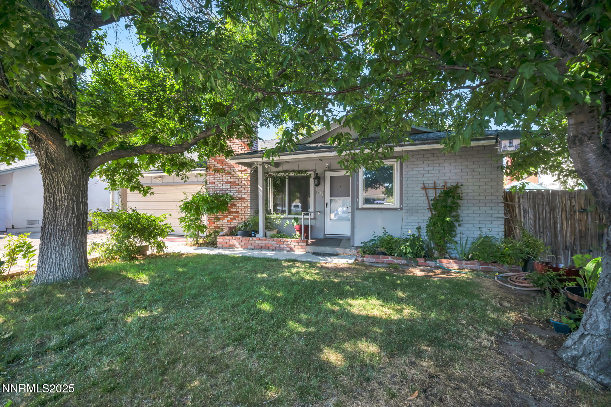1714 Meadowvale Way Property Photo 1