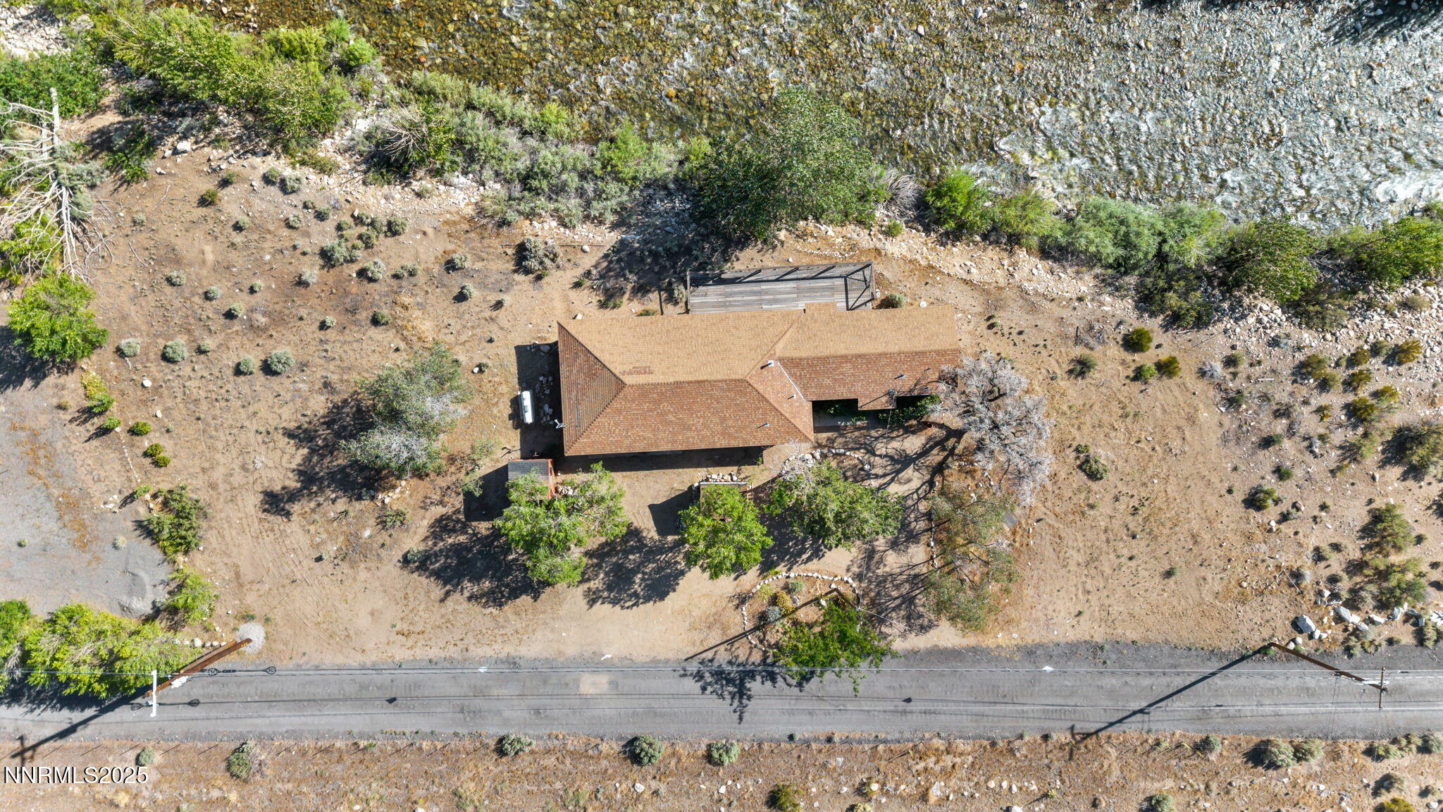 547 N River Lane Property Photo 16