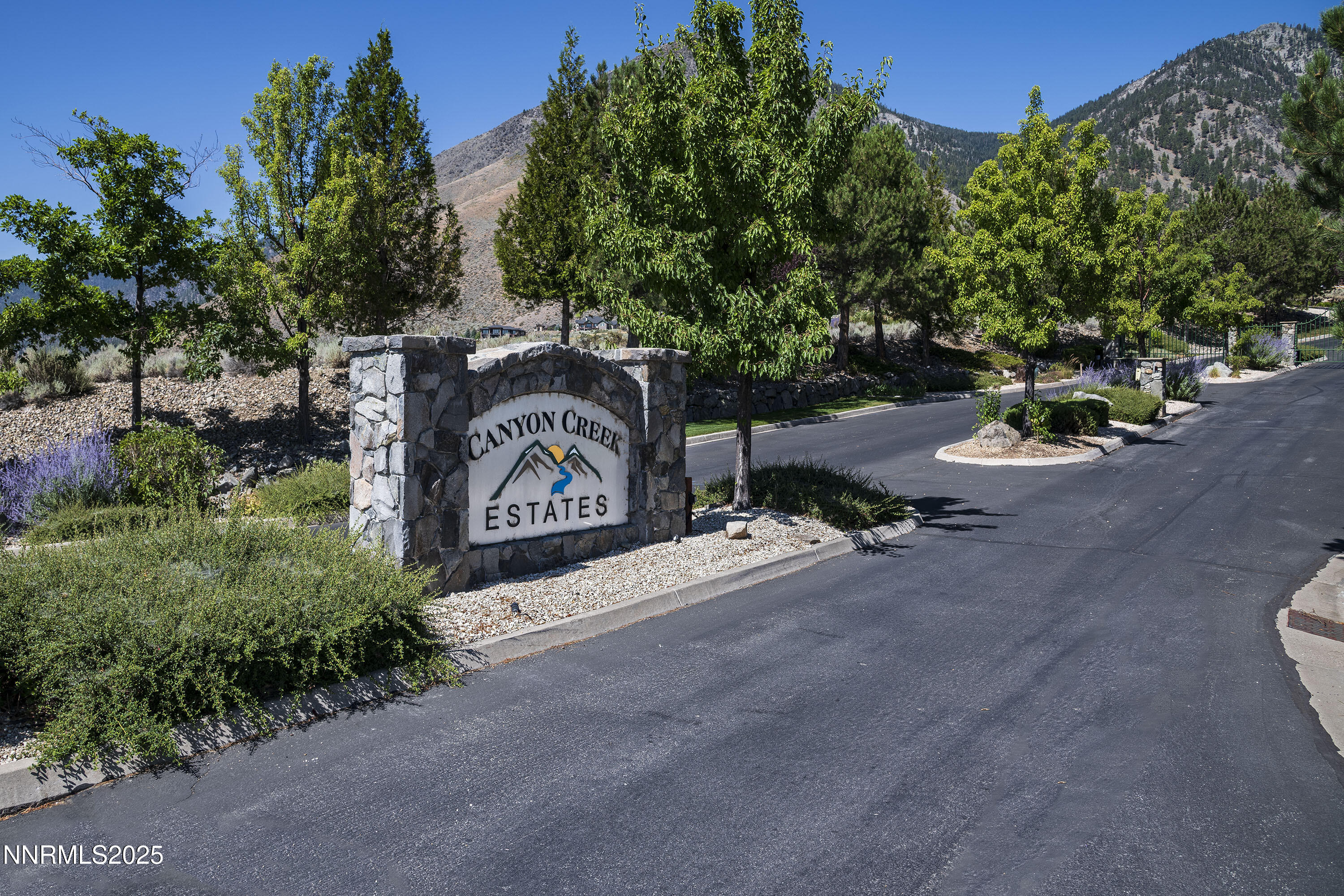 343 James Canyon Loop Property Photo 6