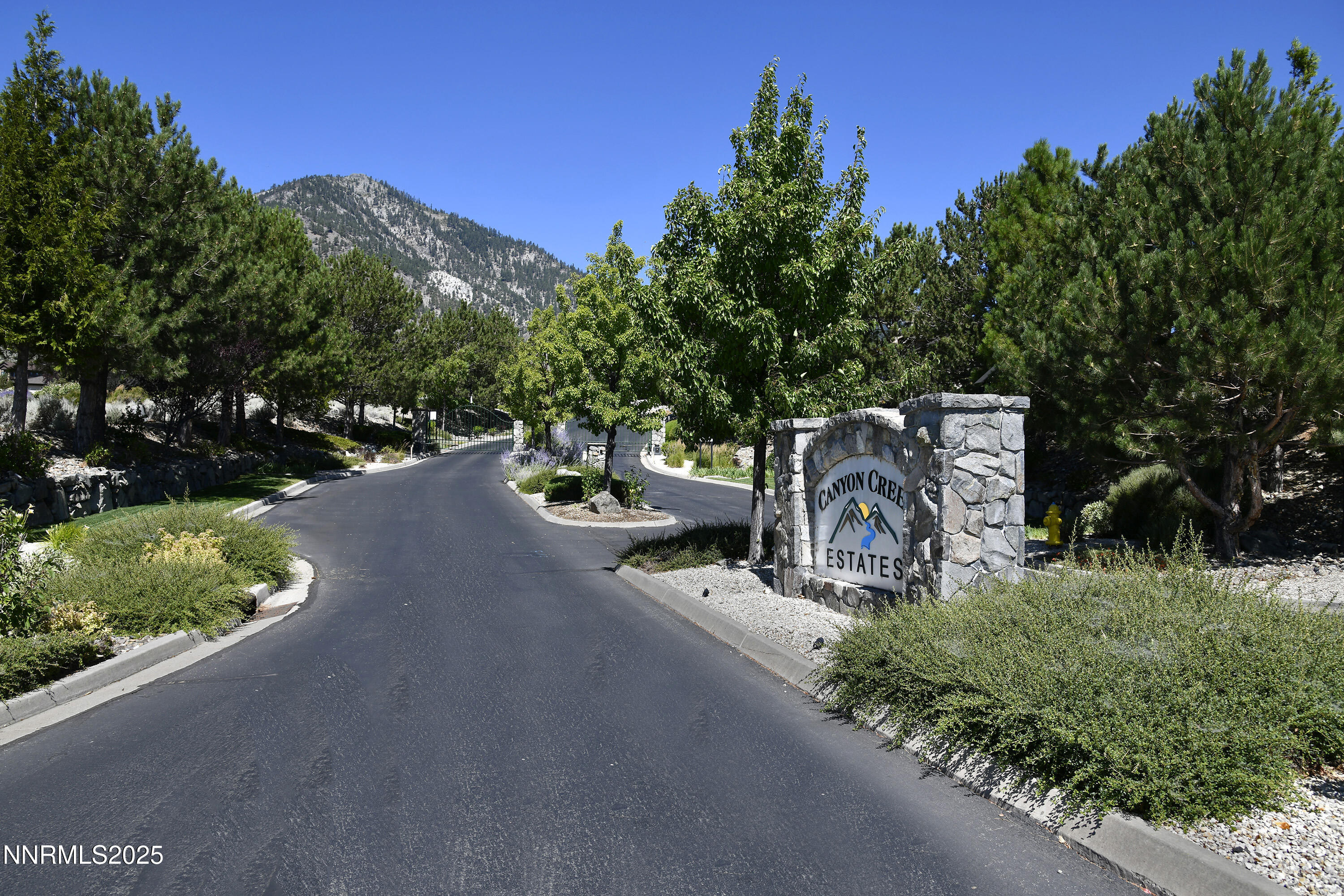 343 James Canyon Loop Property Photo 7
