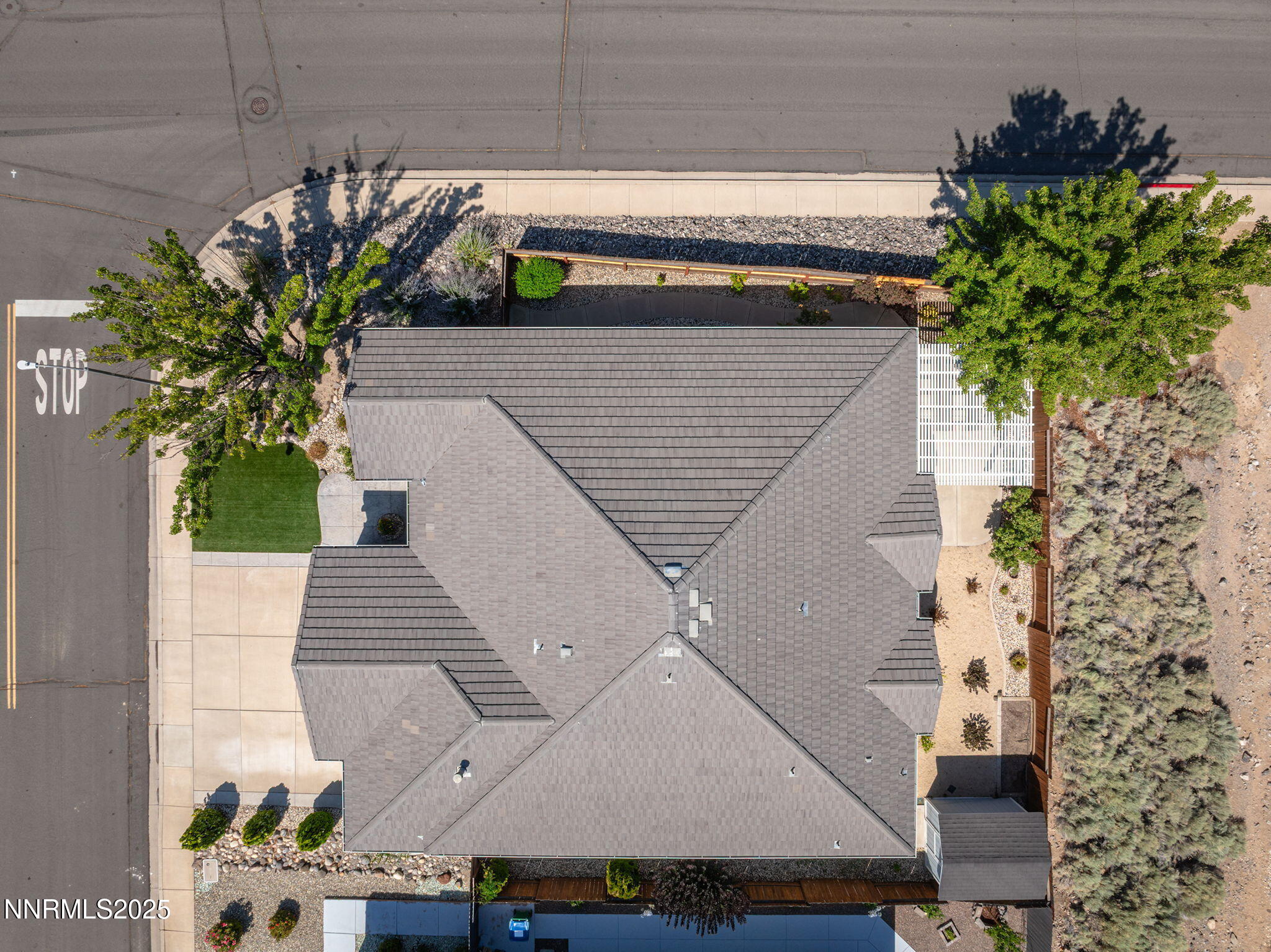1850 Almonte Court Property Photo 43