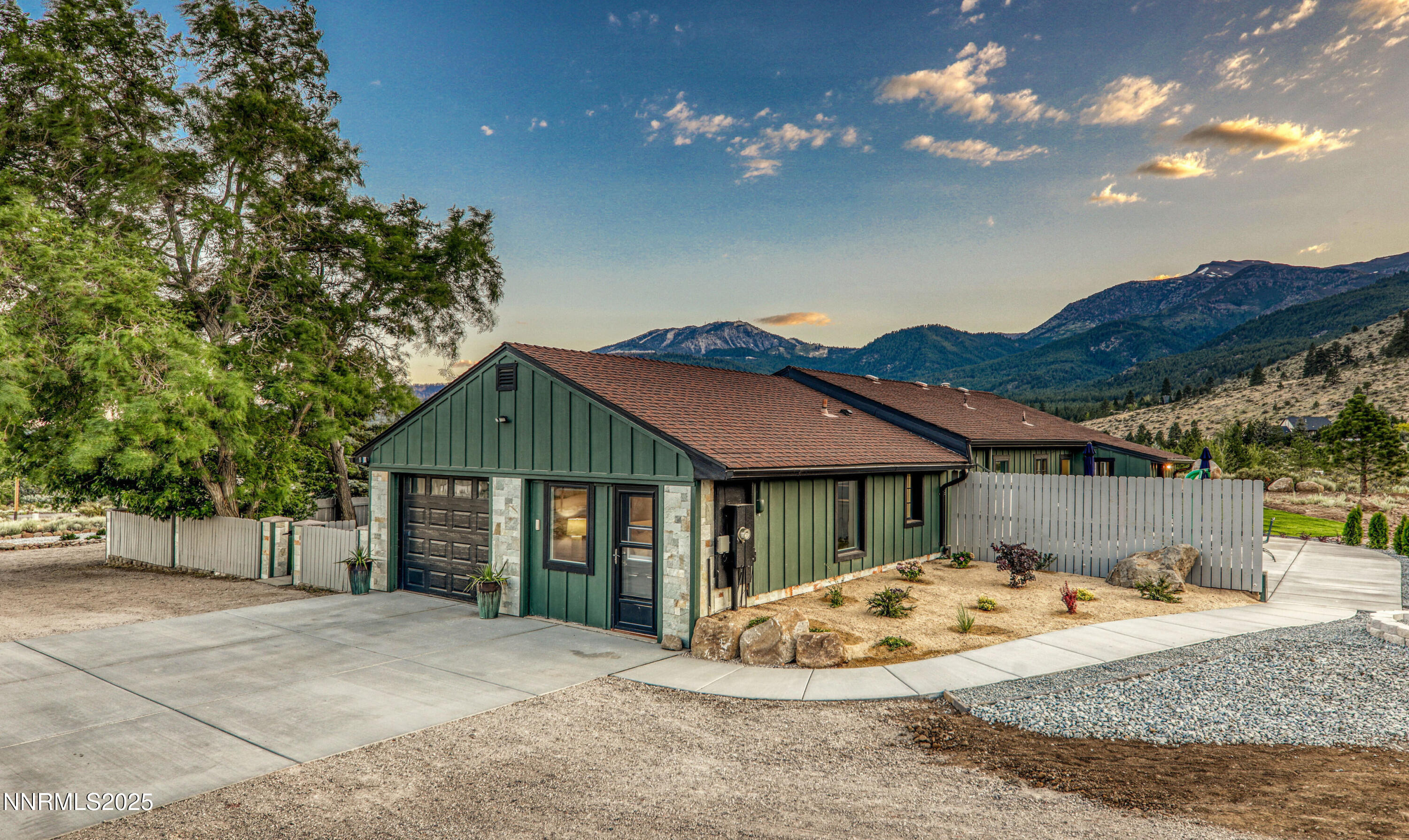 16295 Mt Rose Highway Property Photo 1