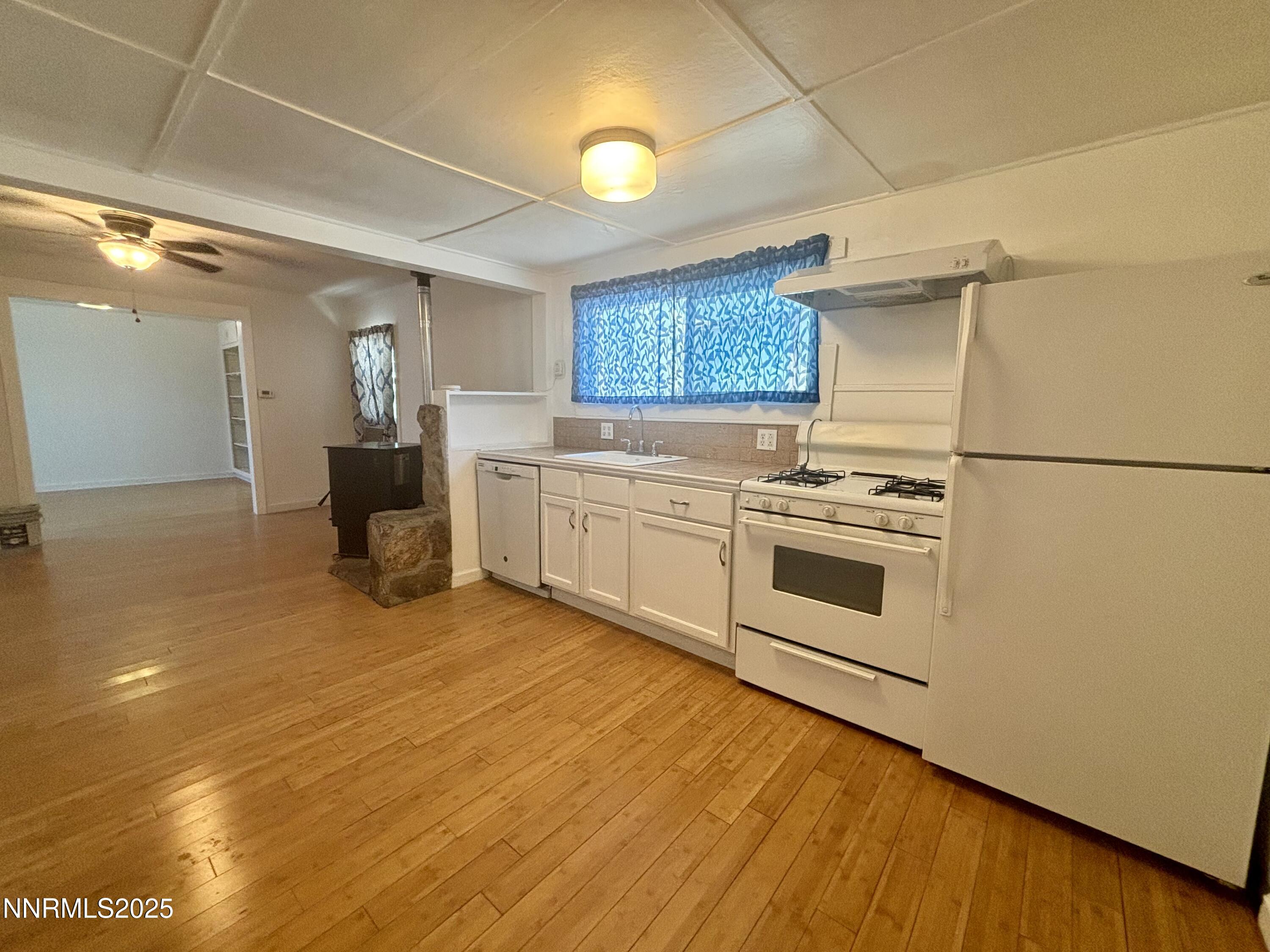 1560 Grinnel Avenue Property Photo 10