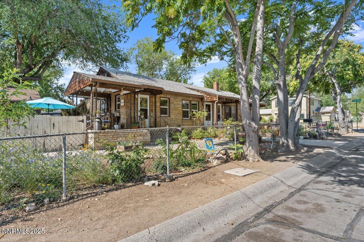 506 Modoc Street Property Photo 2