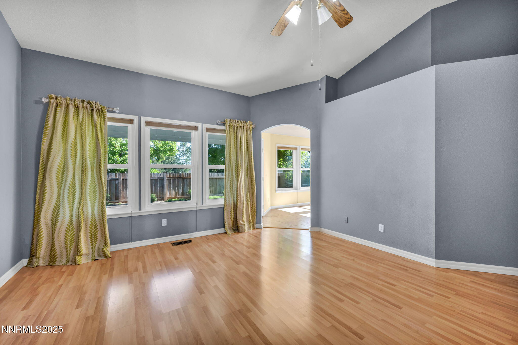 556 Pavilion Court Property Photo 5