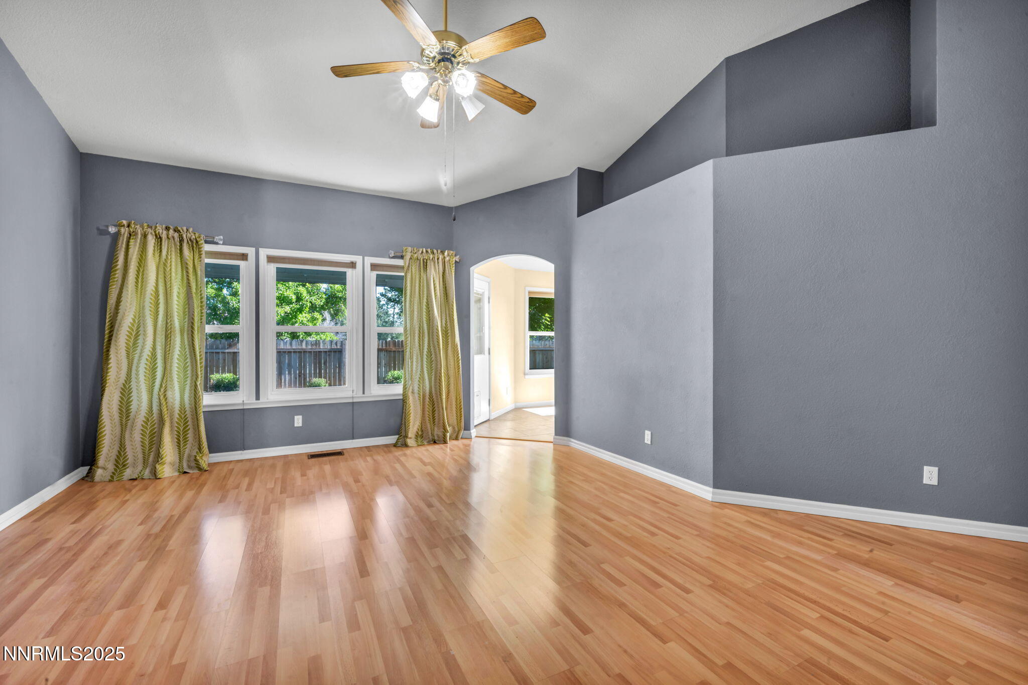 556 Pavilion Court Property Photo 10