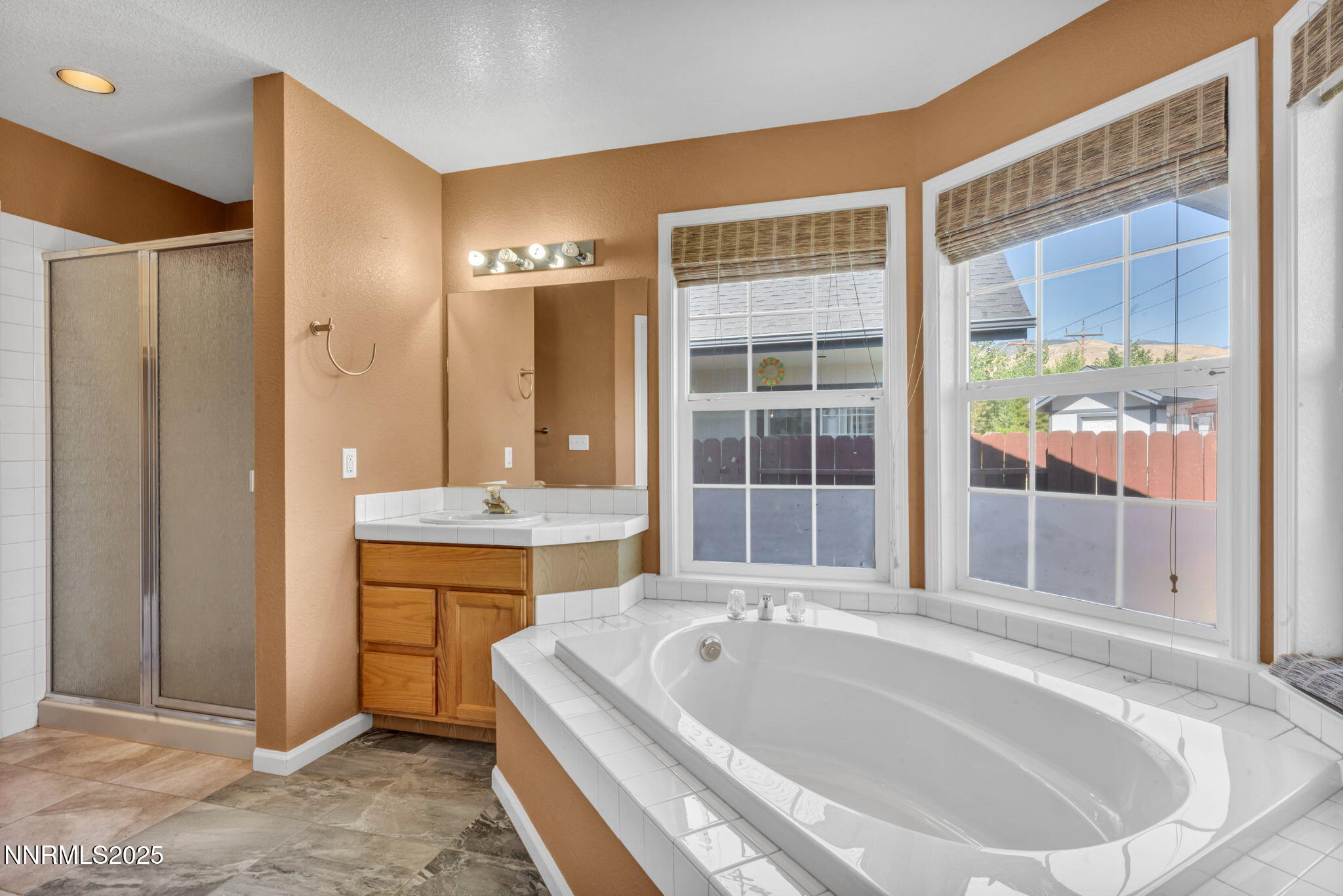 556 Pavilion Court Property Photo 20