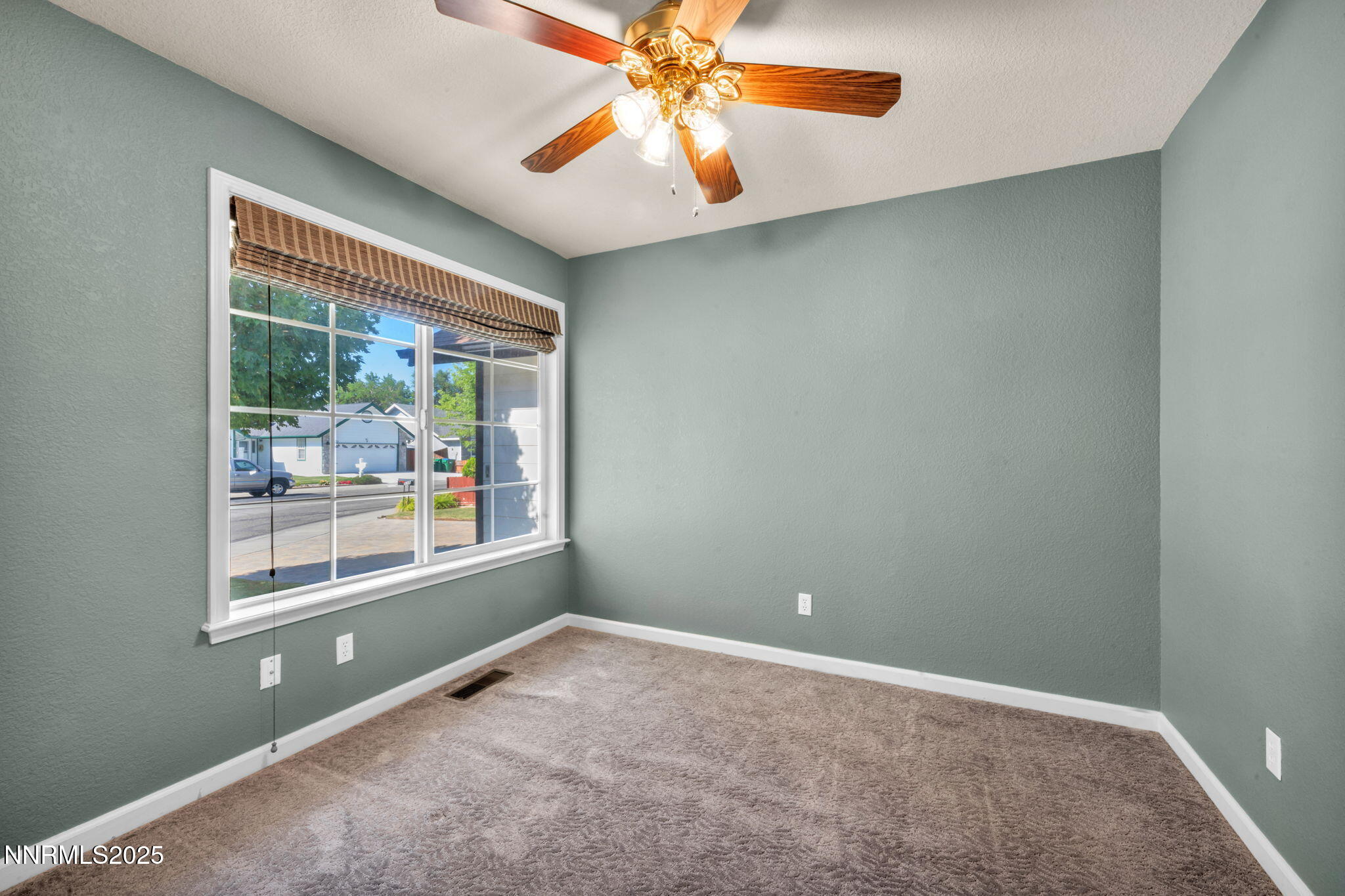 556 Pavilion Court Property Photo 22