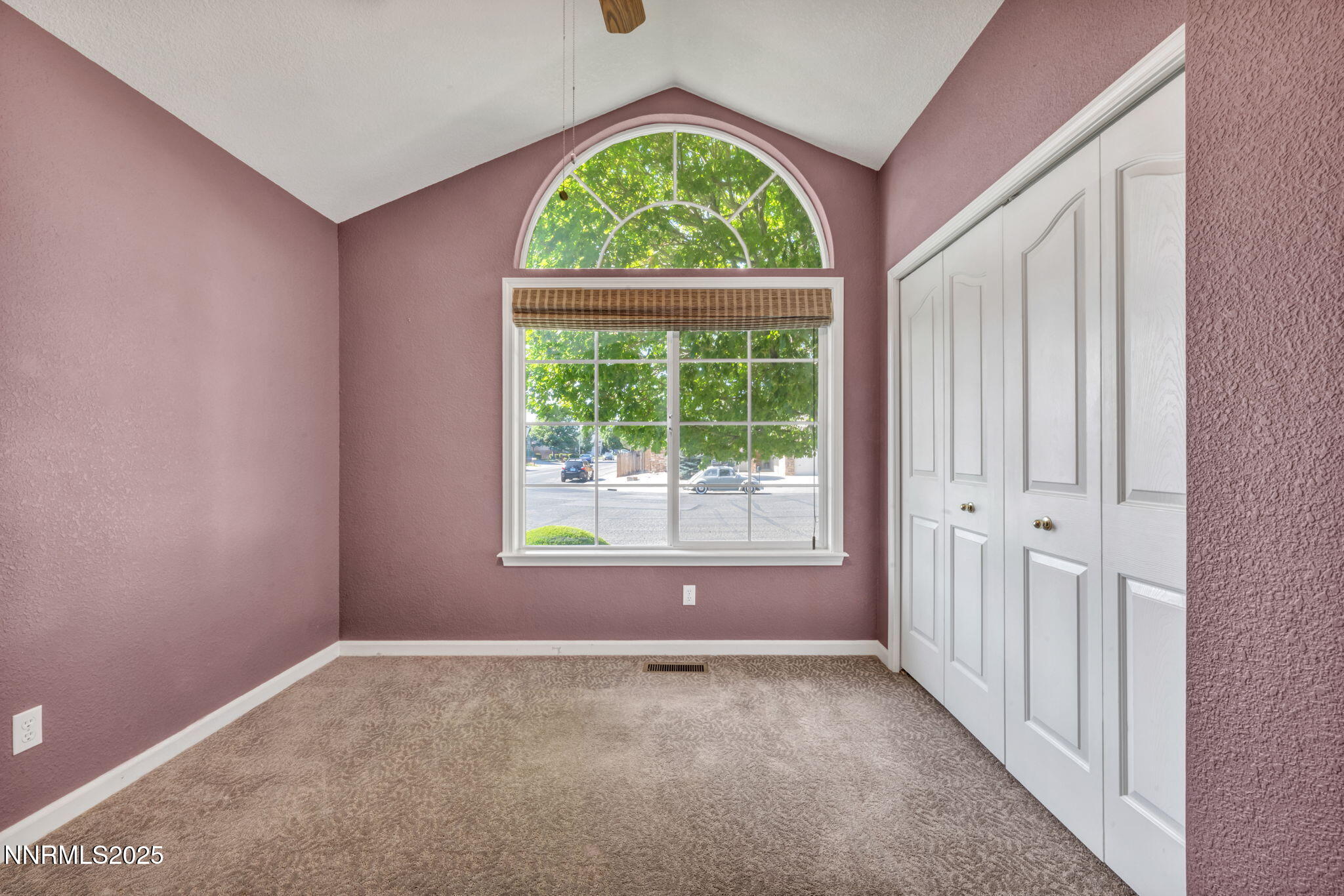 556 Pavilion Court Property Photo 24