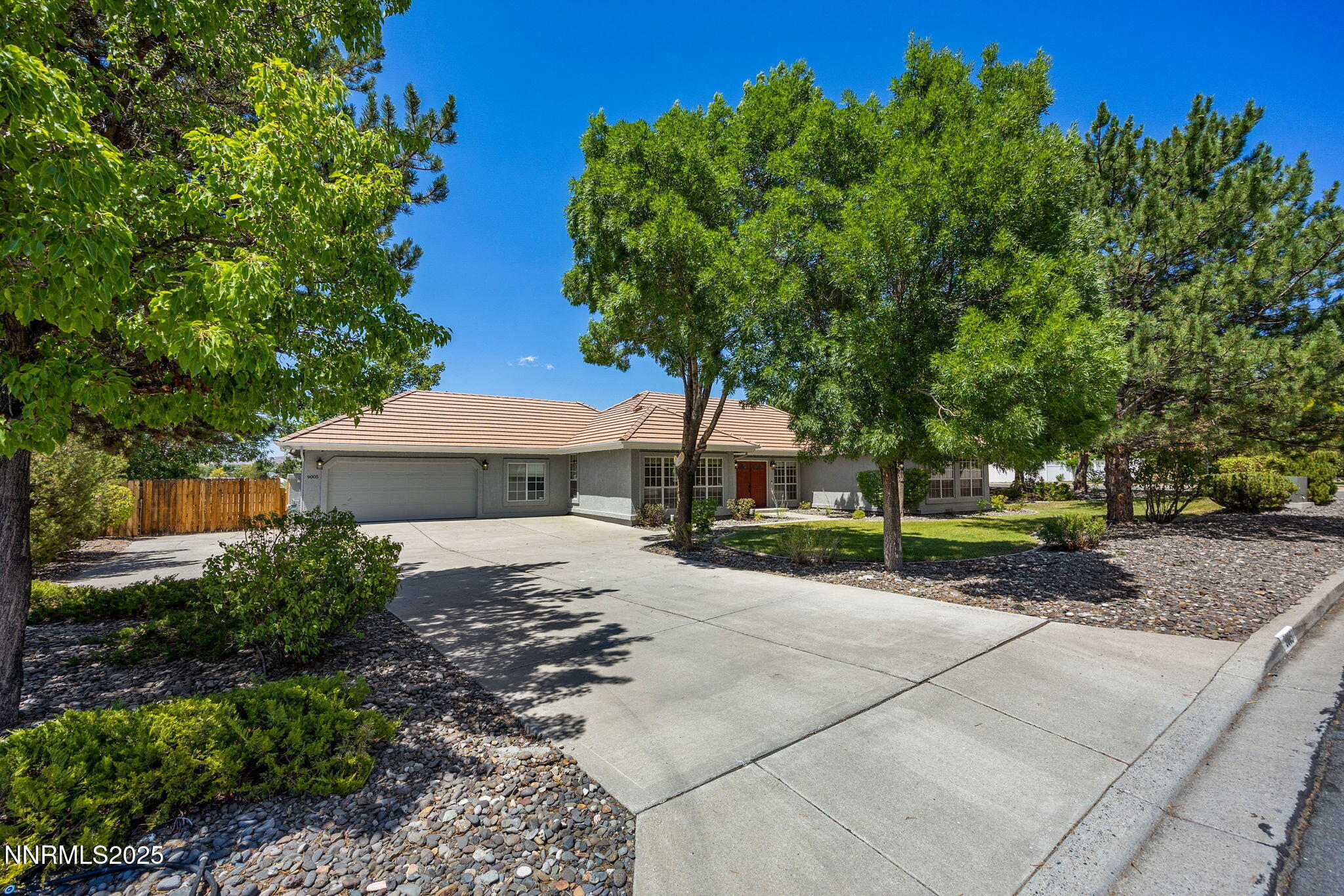 9005 Spanish Trail Drive Property Photo 3
