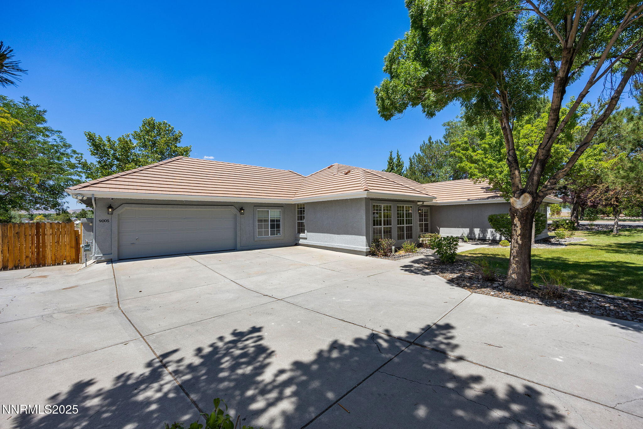 9005 Spanish Trail Drive Property Photo 4
